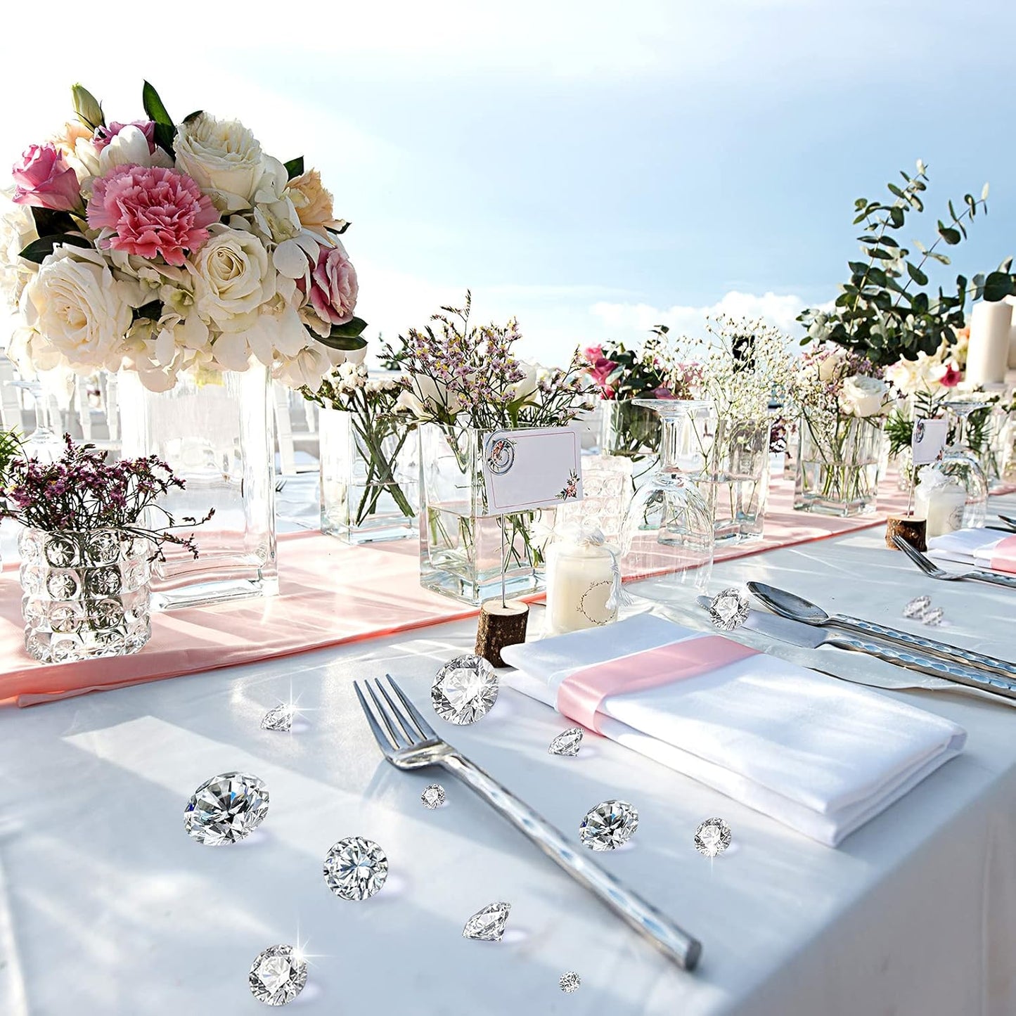 Hicarer 800 Pieces Diamond Decorations Acrylic Diamond Table Scatter Crystals for Table for Vase Fillers Party Decorations (20, 12, 10, 6, 3mm,Clear)