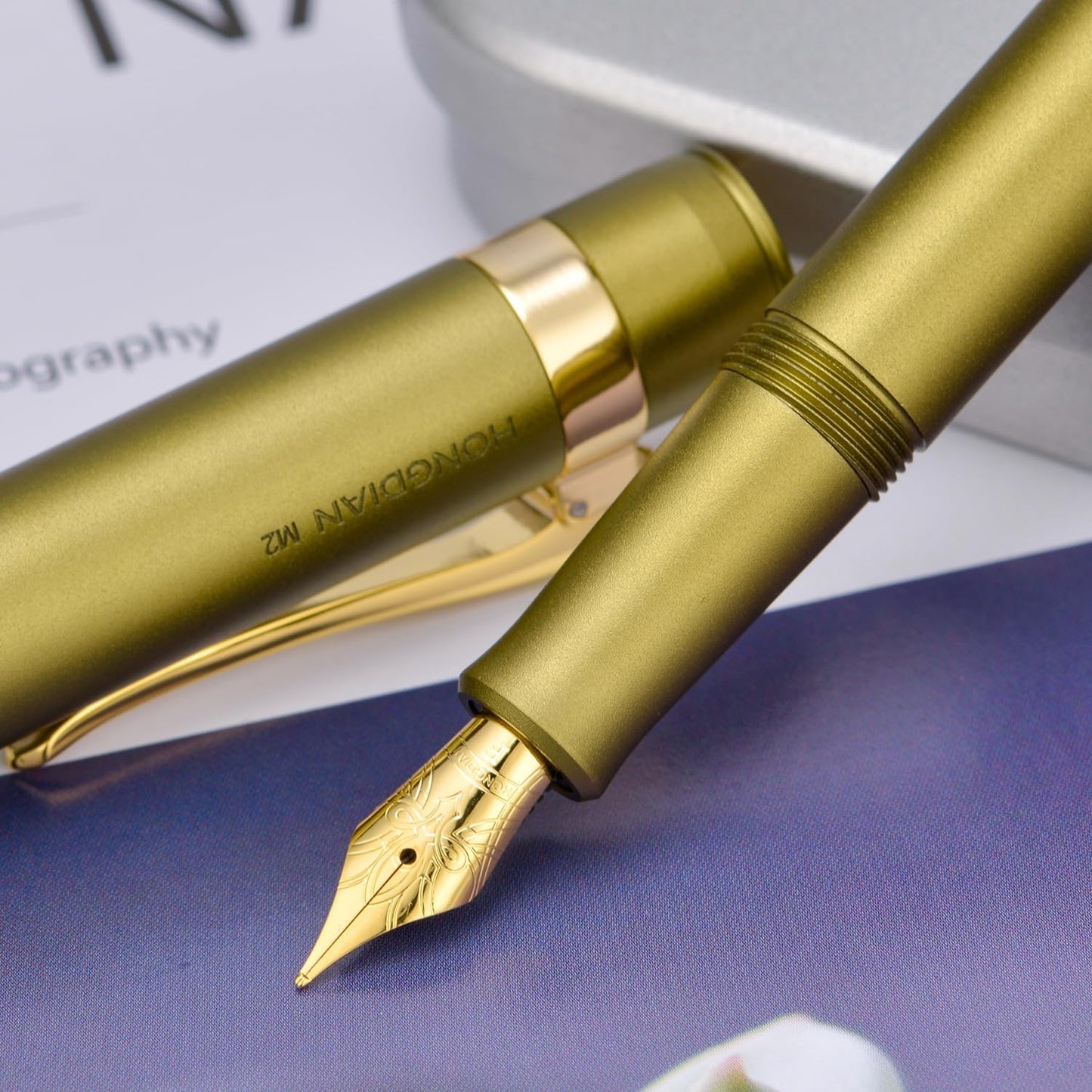 HONG DIAN M2 Black Forest Mini Fountain Pen, Medium Nib & Sleek Shape Aluminium Short Pocket Travel Pen (Olive Green)