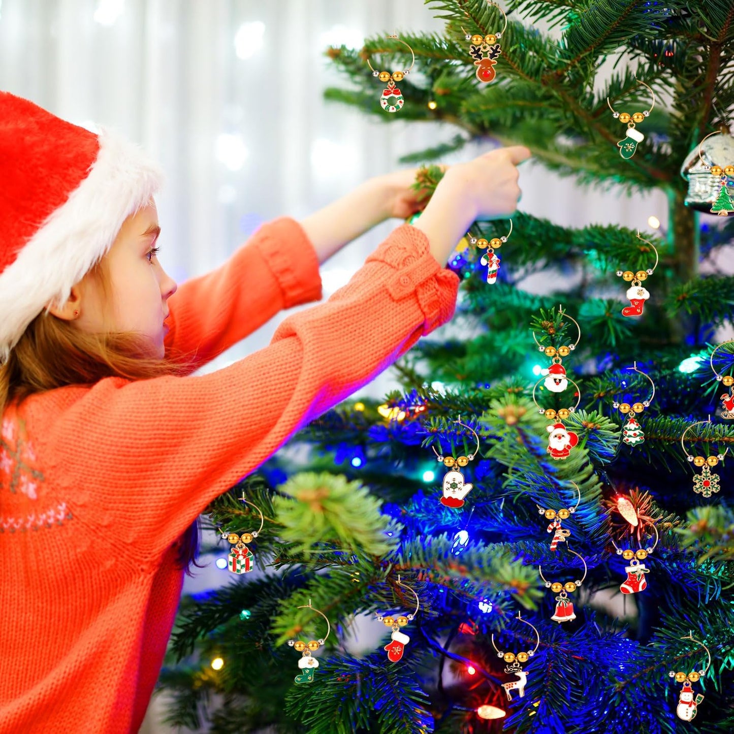 20pcs Christmas Wine Glass Charms, Cute Wine Glass Markers Tags Charms with Flannel Bag Christmas Theme Drink Identifier for Stem Glasses for Wine Tasting Party Favors Decorations