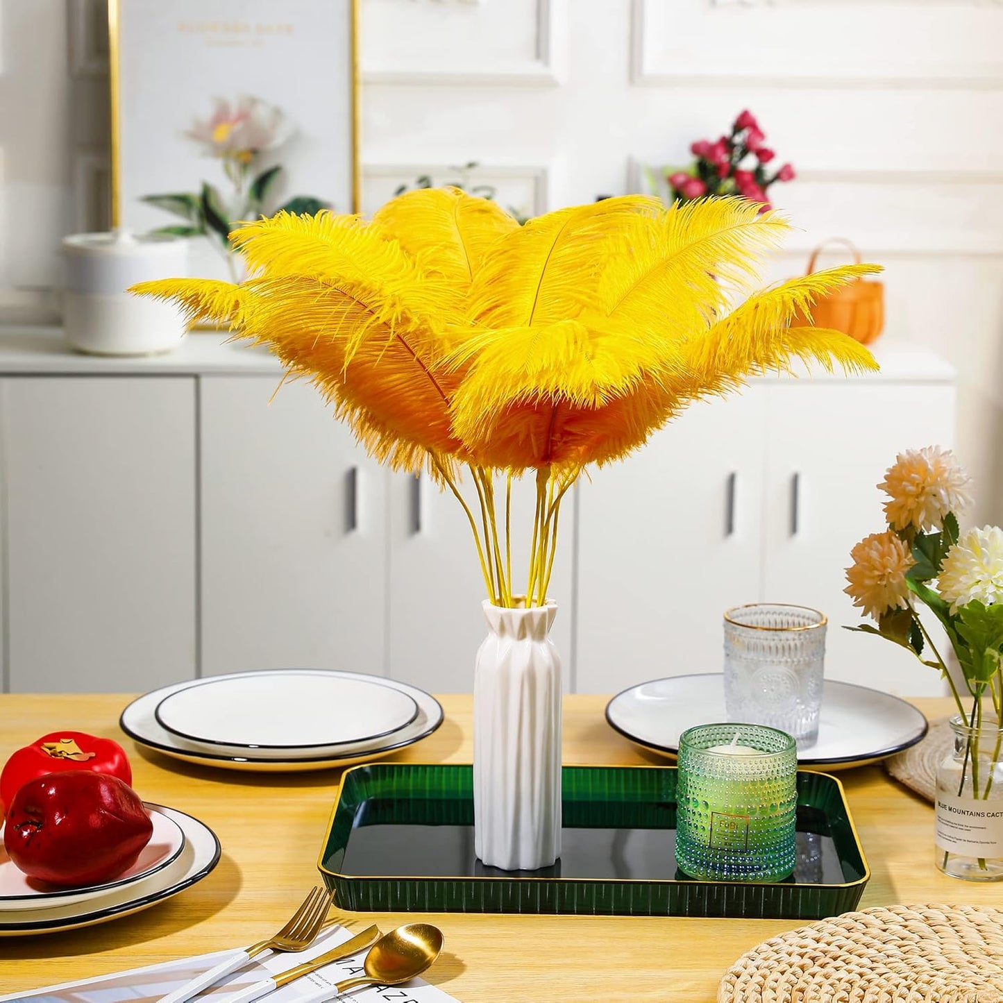 Holmgren Ostrich Feather for Centerpieces - 20pcs Making Kit 22 Inch Gold Ostrich Feathers for Vase, Floral Arrangement, Wedding Party Home Decorations (Luxury Gold)