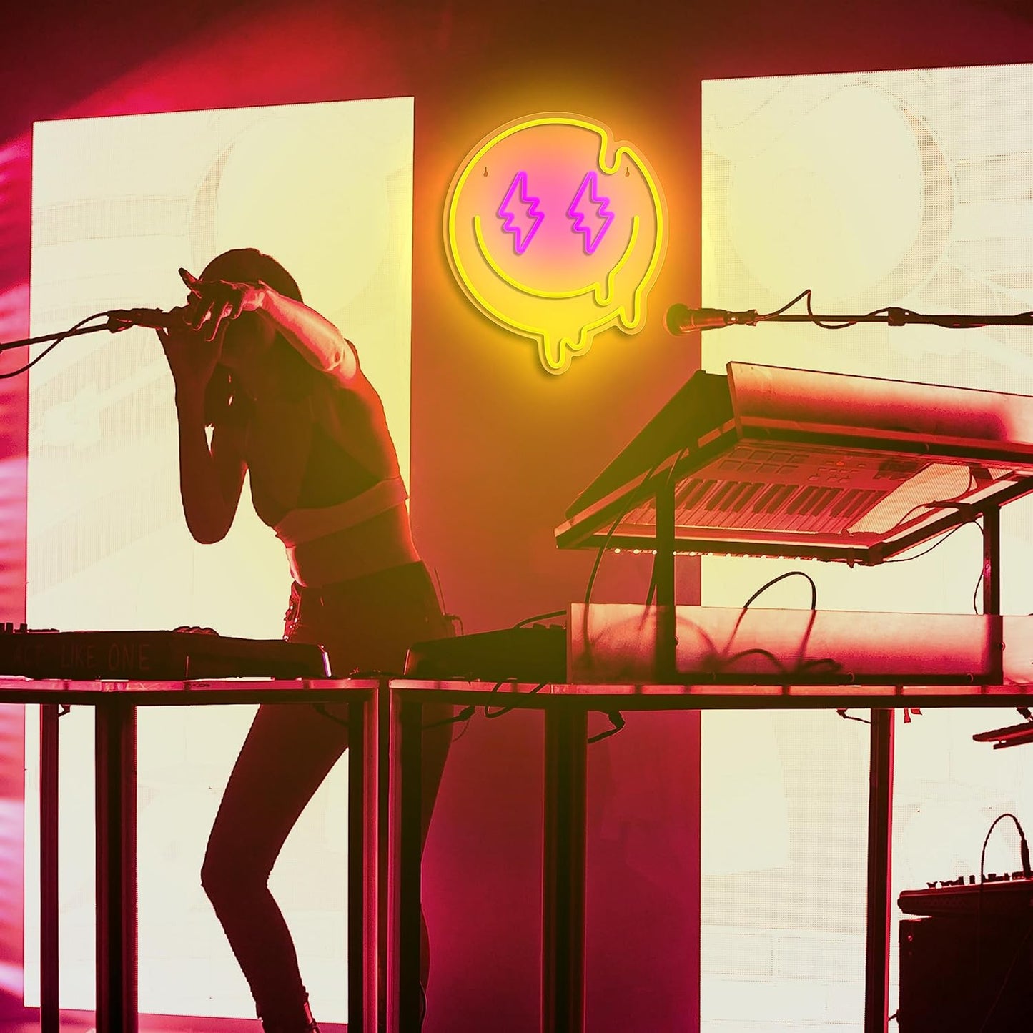 Melting Smile Face Neon Sign Dimmable Melted Smiling Face Neon Signs for Wall Decor Neon Smile Light Signs for Kids Room Party Bedroom Wall Art Decor USB Powered Holiday Gift