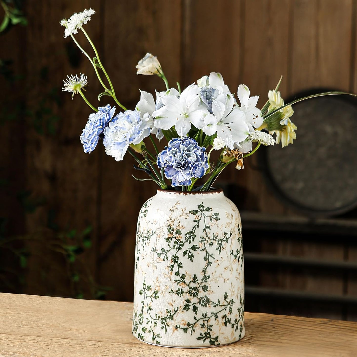 Green Vintage Vase, Chinoiserie Floral Vases, Retro Ice Cracked Ceramic Large Vases for Home Decors, Living Room, Bookshelf, Office, Grand Millennial Decor, Chinoiserie Decors, Tuscan Decor 7.8 Inch