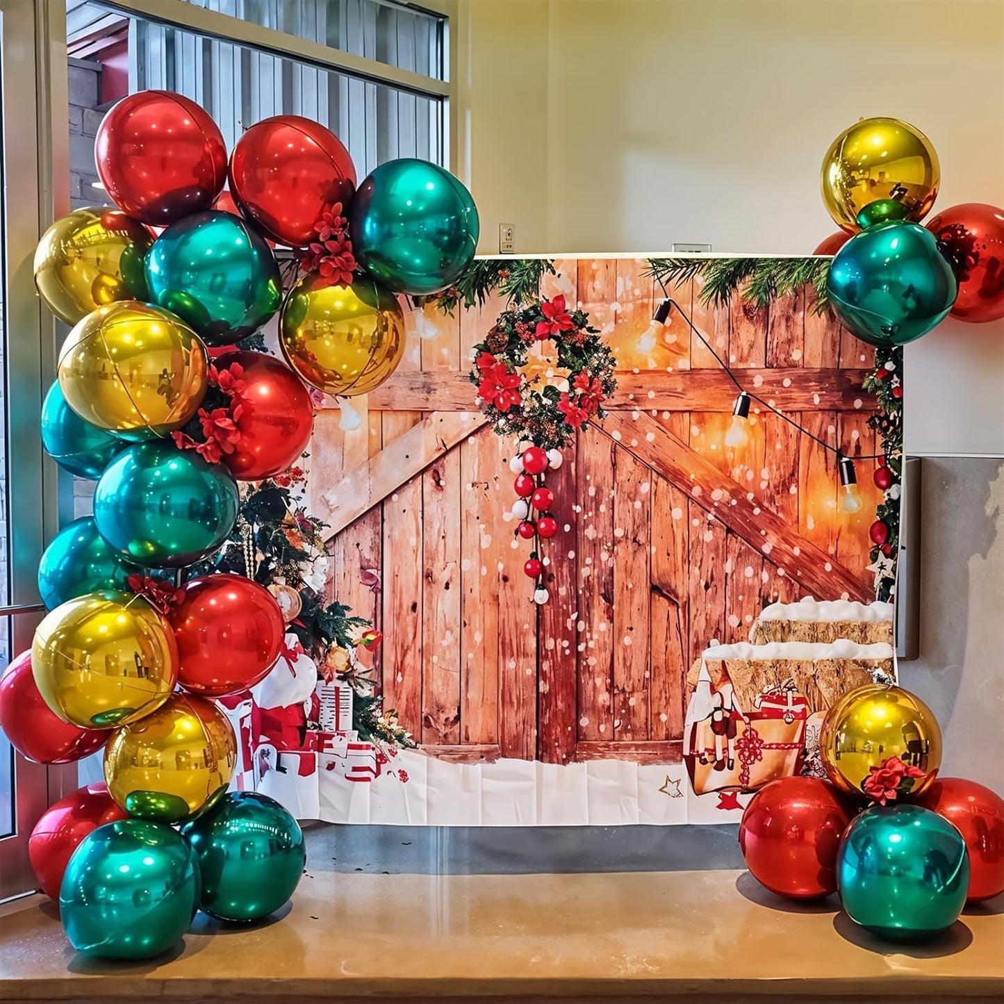 12Pcs Red Round Foil Balloons, 22" 15" 10" 4D Ball Balloons, Metallic Red Foil Balloon for Wedding Birthday Graduation Christmas New Year Party Decoration Supplies Backdrops