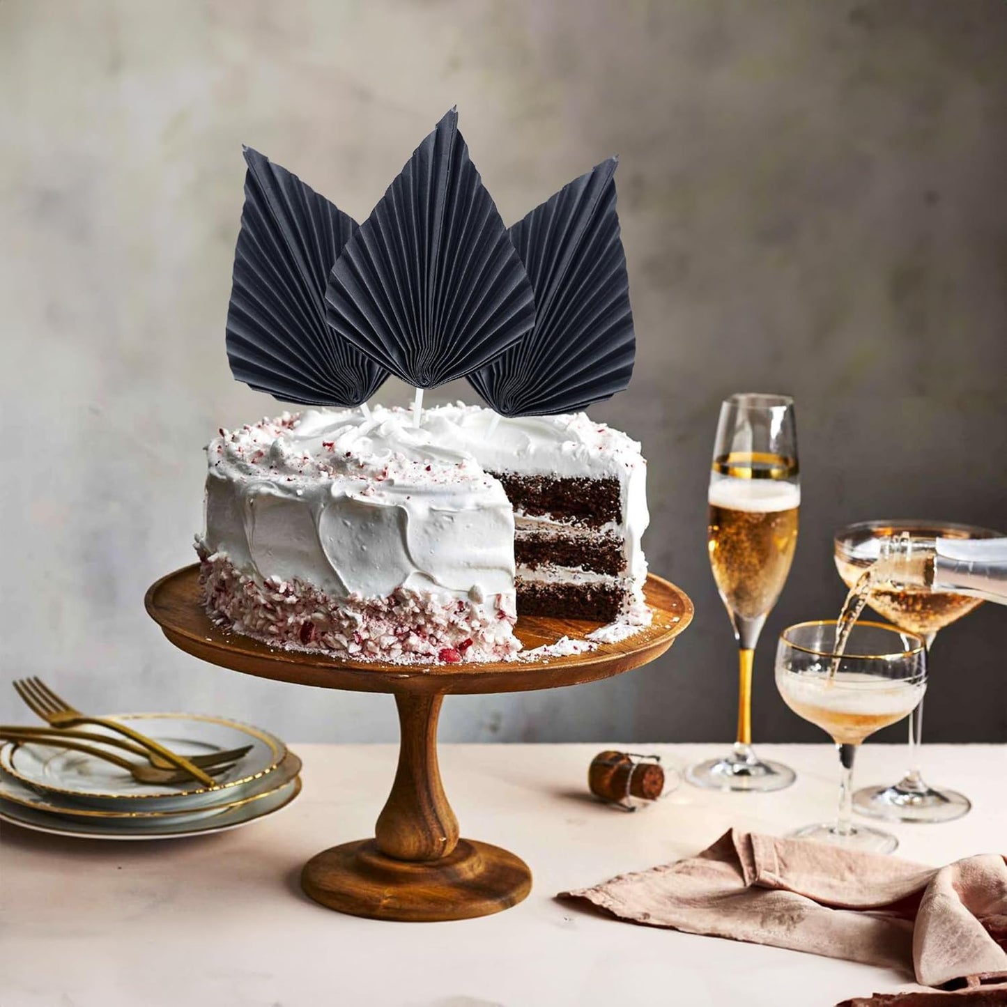 Gyufise 6Pcs Paper Palm Fan Cake Toppers Palm Spear Leaves Fan Cupcake Toppers Cake Insert Decorations Craft DIY Cake Bakeware Decoration for Birthday Party Wedding Party Decor Supplies Black