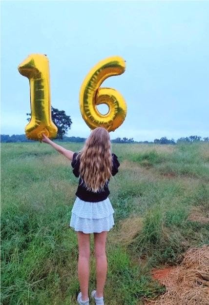 Gold 40 Inch Mylar Foil Number 16 61 Balloon, Birthday Digital Balloons for 16 Boy Girl Party Decorations Supplies, Big Helium Balloon Numbers for 16 61 Men Women Anniversary