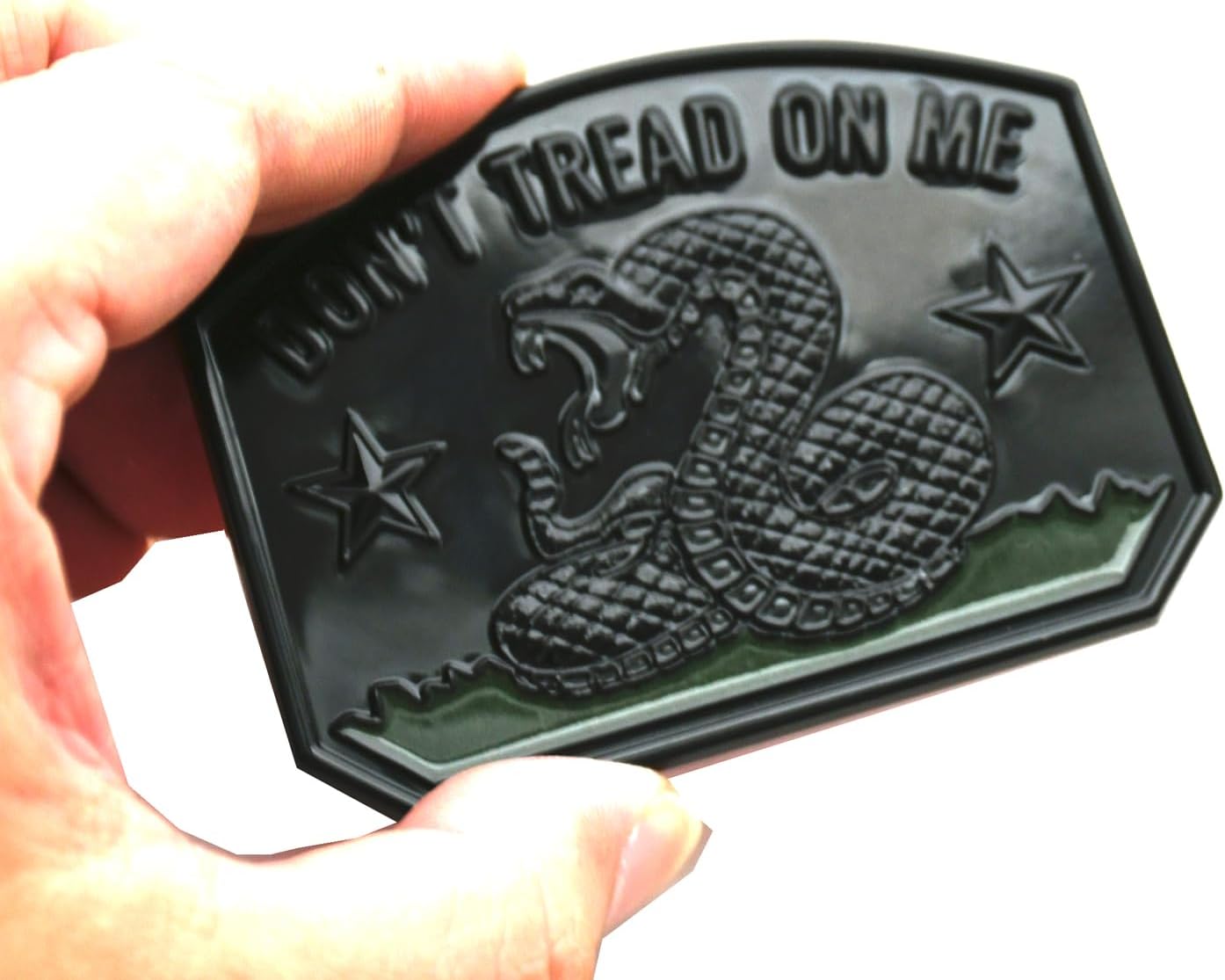 1x Gadsden Flag Rattlesnake Car Emblem 3D Decal Sticker with Don't Tread ON ME Slogan Fit for Car Truck Motorcycle Window Door and Flat Surface (Glossy Black)