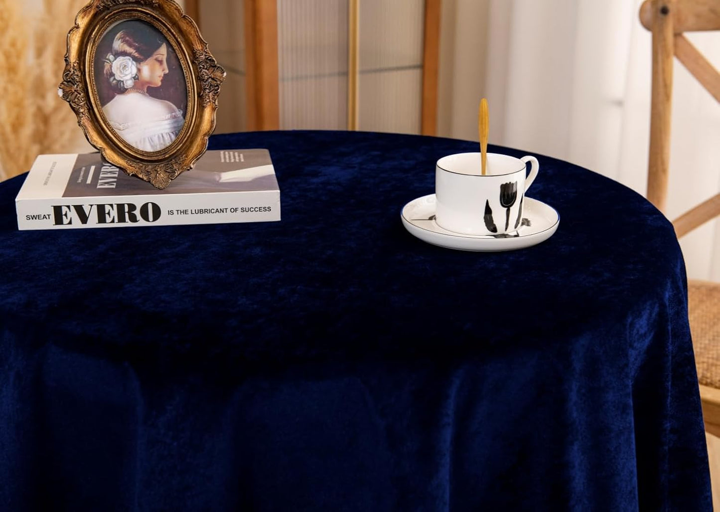 F-CHU Blue Tablecloth Thickset Velvet Tablecloth with Beautiful Gold Tassels Vintage Table Cloth for Home Decor Wedding, Party, Banquet and Events 60" Round