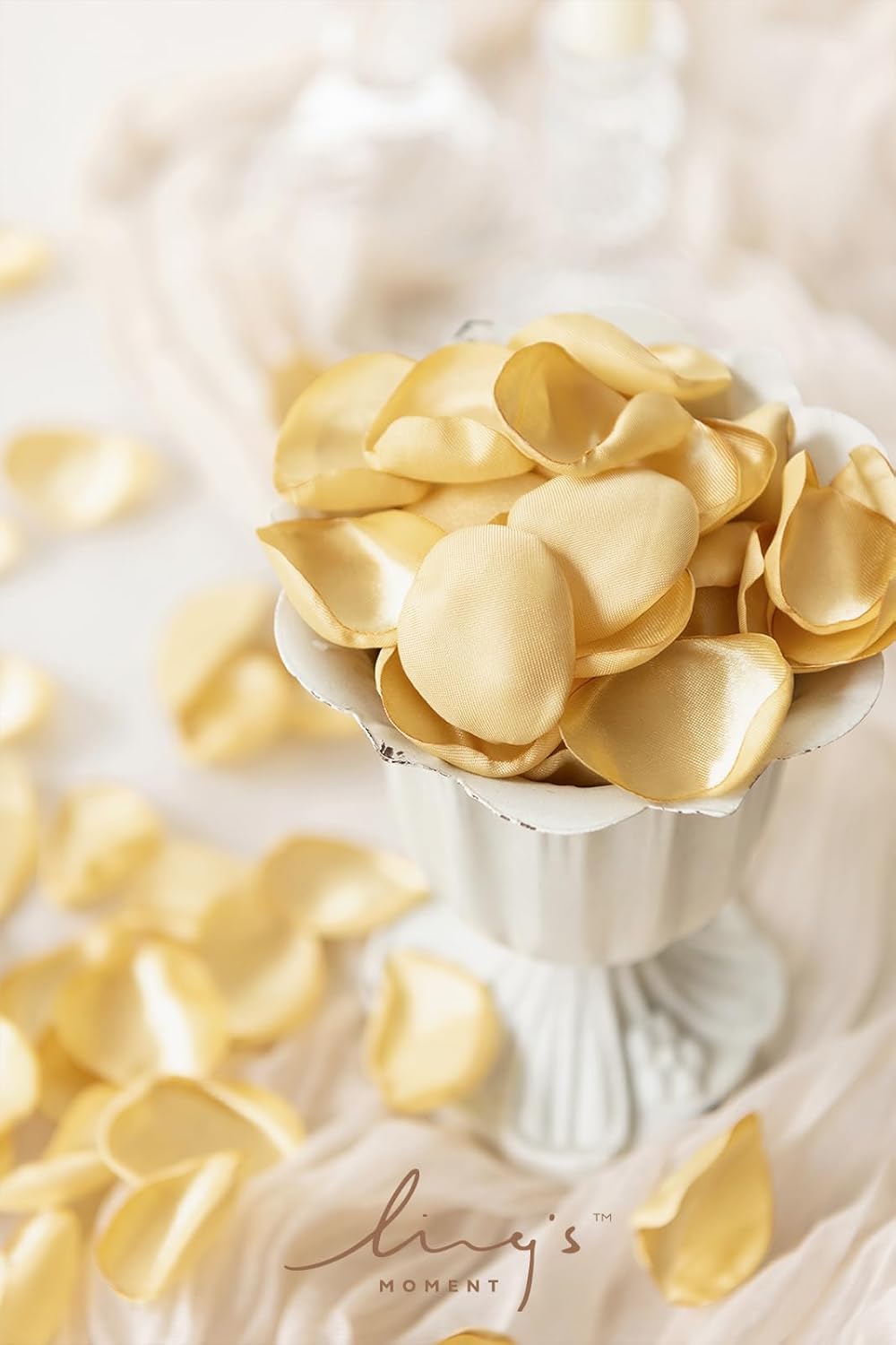 Ling's Moment Rose Petals, Silk Flower Petals for Wedding/Aisle/Flower Girl Baskets/Table Centerpiece Décor,etc.Gold 200pcs
