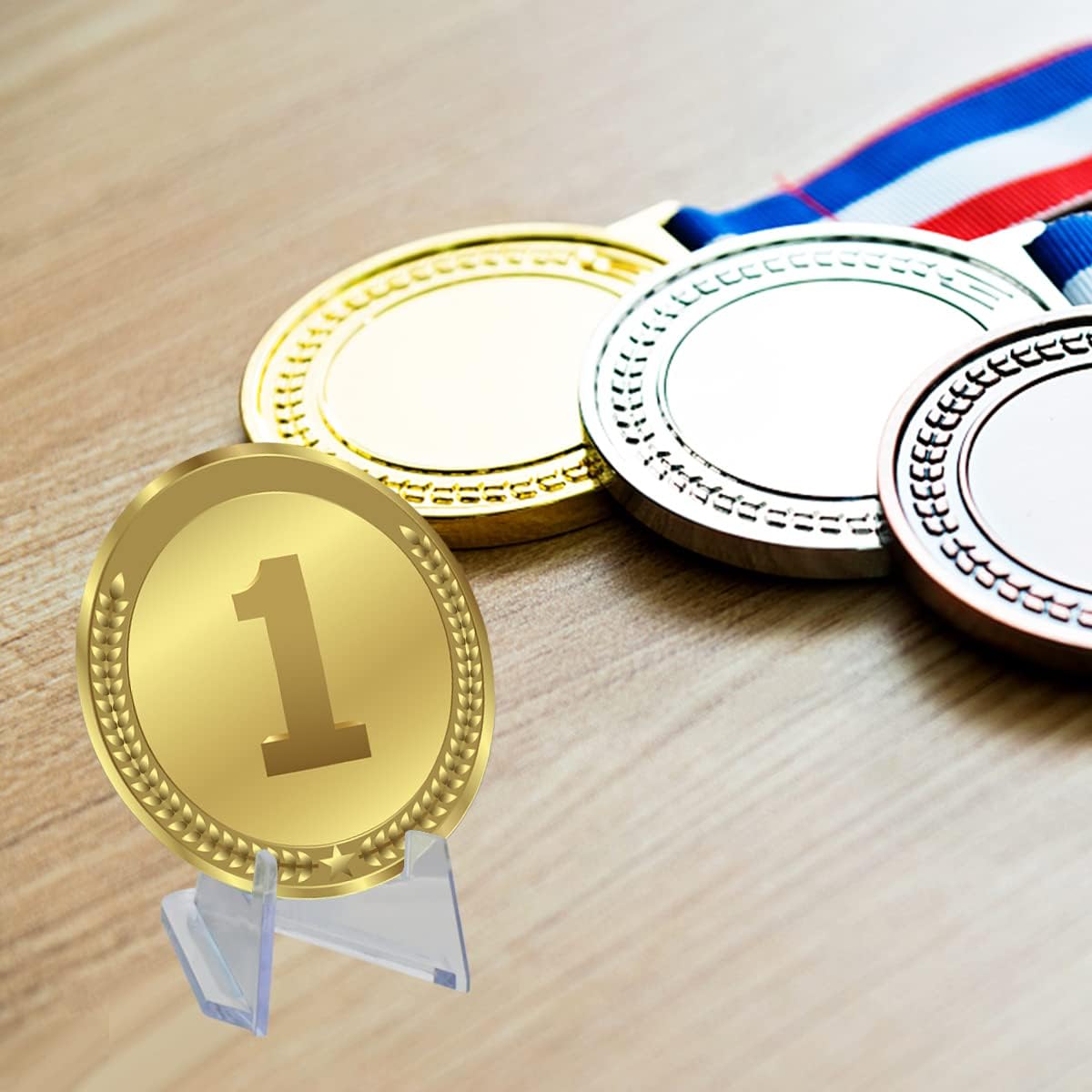 yuntop 20 Packs Acrylic Easel Stands Display Stand Mini Clear Holder for Displaying Small Artworks, Coins, Pocket Watches, Challenge Medals (2.12x 1.4 Inch)