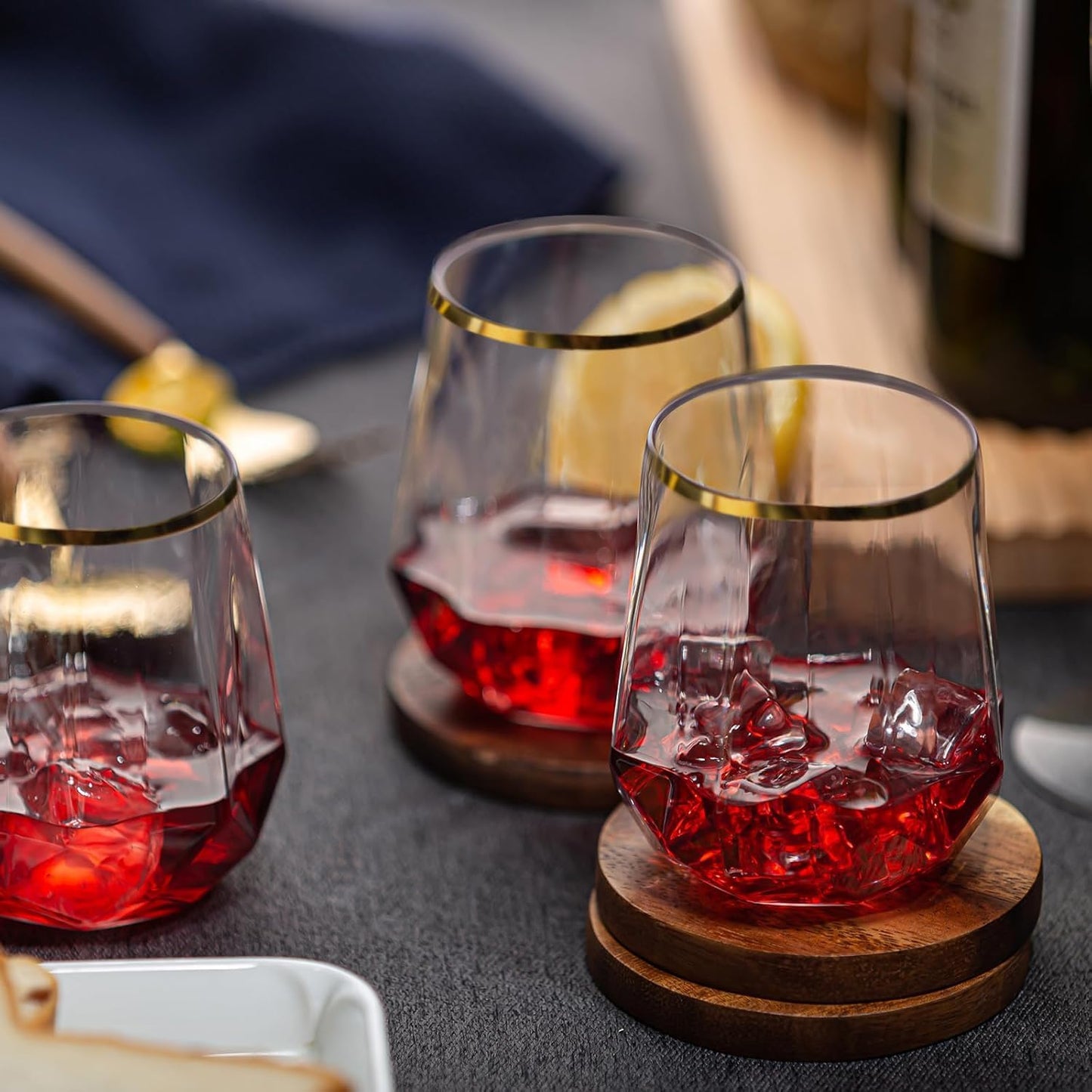 40 count Diamond Unbreakable Stemless Plastic Wine Champagne Whiskey Glasses Elegant Durable Disposable Indoor Outdoor Home office wedding bars 12 Ounce (Classic Old Fashioned Gold Rim)