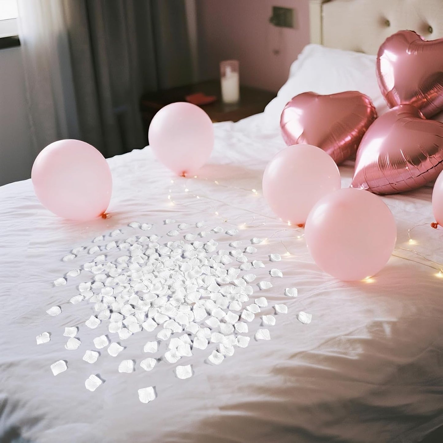 1000 Pcs White Rose Petals Artificial Silk Flower Petals Romantic Decorations for Wedding Engagement Birthday Event Anniversary Party Backdrop Supplies