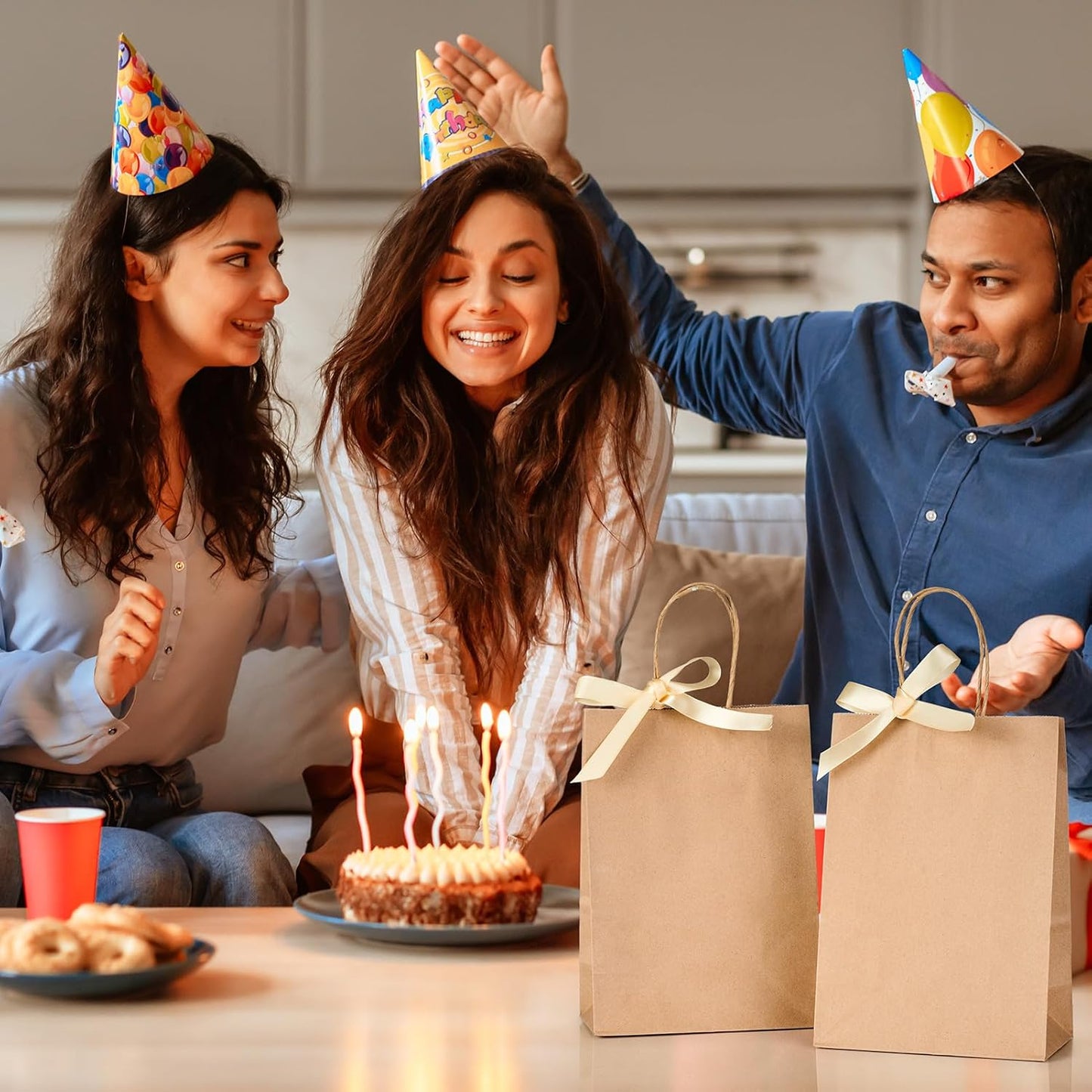 GSSUSA 200 Pack Brown Paper Bags 5.25x3.75x8 Inch Small Gift Bags with Handles Bulk, Brown Kraft Bag for Small Business, Sturdy Grocery Retail Shopping Birthday Party Favor Craft Bag