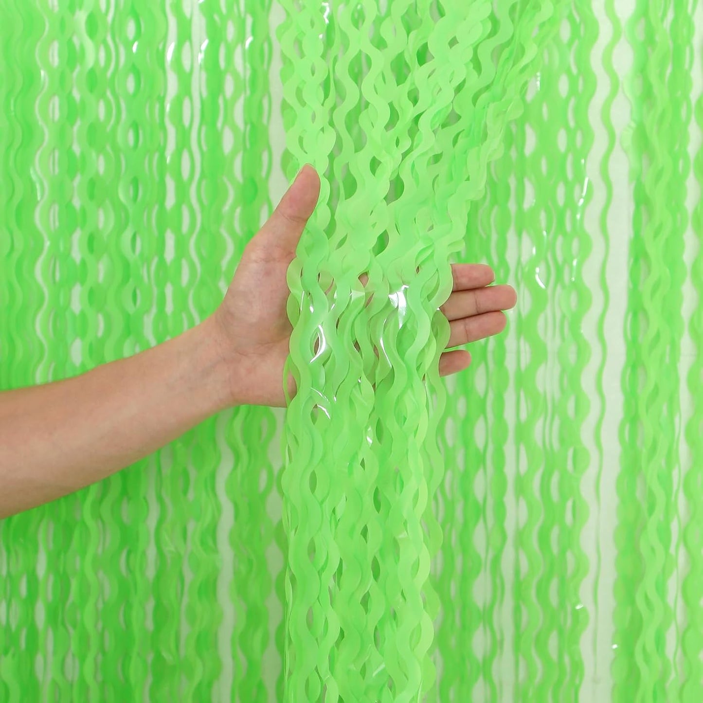 4 Pack Wavy Green Tinsel Backdrop Curtain - 3.3 ft x 6.6 ft Green Foil Fringe Curtains Photo Booth Prop Backdrop Streamer Birthday Party Decor