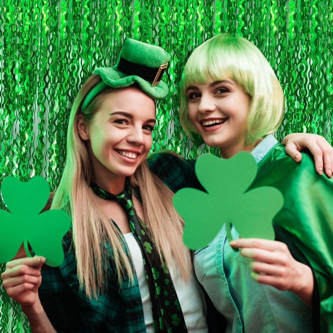 Green Streamers Foil Fringe Backdrop Curtains Photo Booth Props Tinsel Backdrop for Birthday Dinosaur Animal St Patrick's Day Jungle Theme Forest Football Christmas Party Decorations