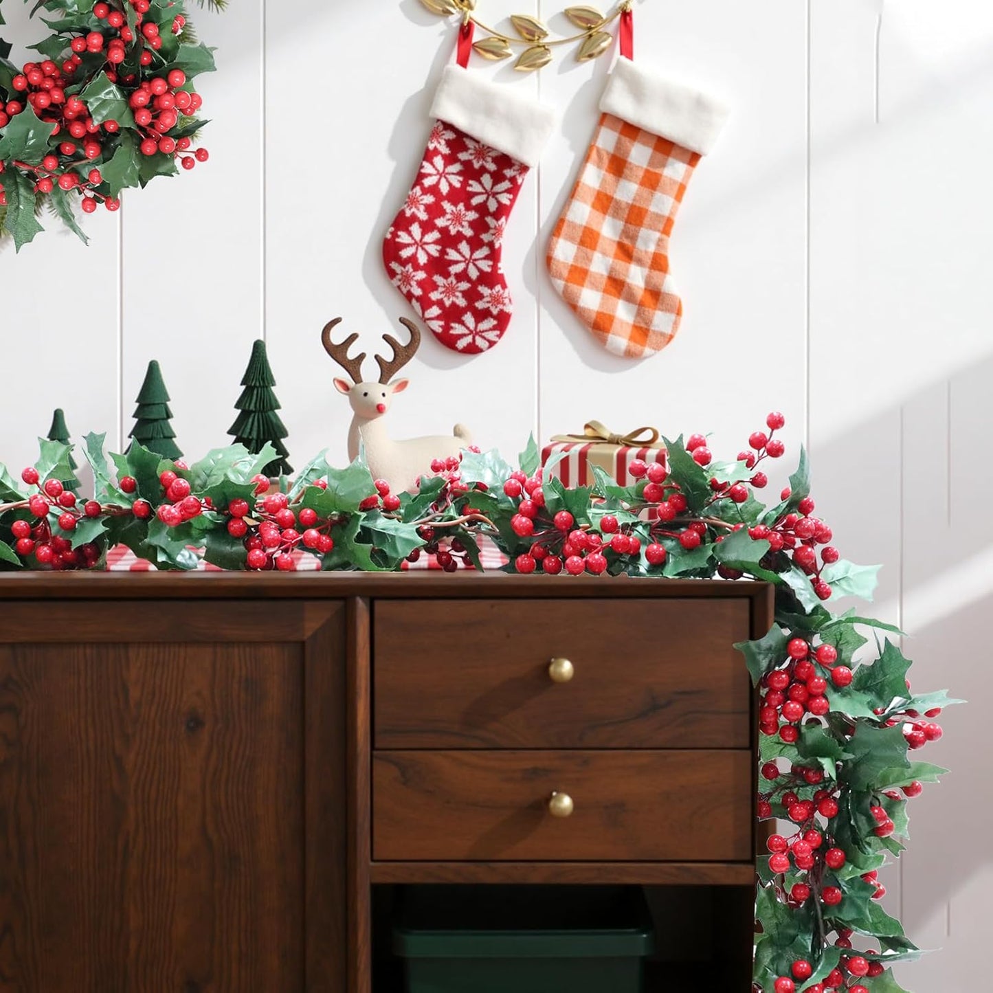 Uguisu 2pcs 5.6ft Red Artificial Christmas Garland,Eucalyptus Green Garland with Berry Flower Clusters,Artificial Vines for Fireplaces,Dining Tables,Christmas Parties