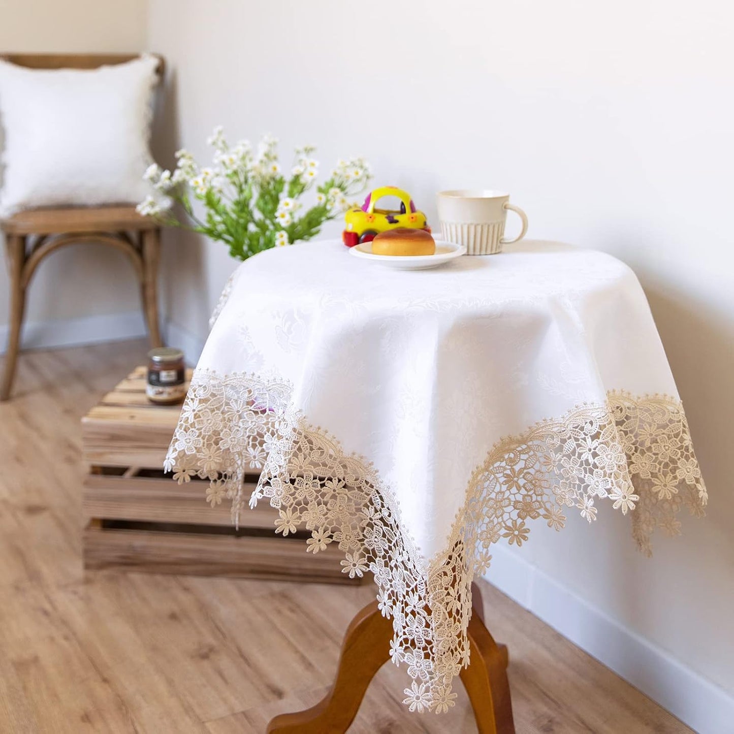 Beige lace Premium Square Farmhouse Tablecloth Waterproof OilProof SpillProof AntiShrink Soft Wrinkle Resistant Decorative Fabric Table Cover Kitchen Dinning Party Wedding Banquet