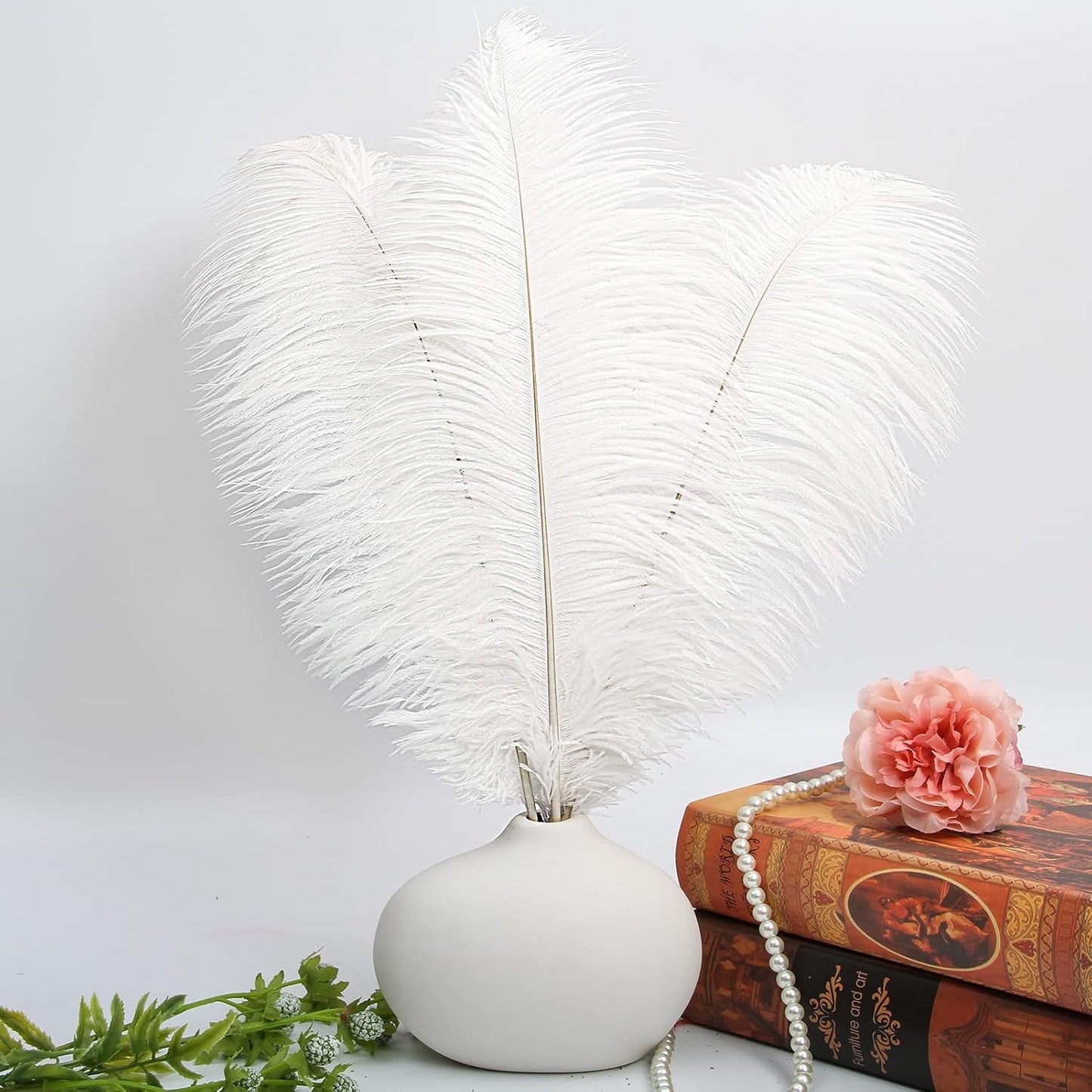 THARAHT 12pcs White Ostrich Feathers Natural Bulk 12-14Inch 30cm-35cm for Wedding Party Centerpieces Easter Gatsby and Home Decorate Ostrich Feathers