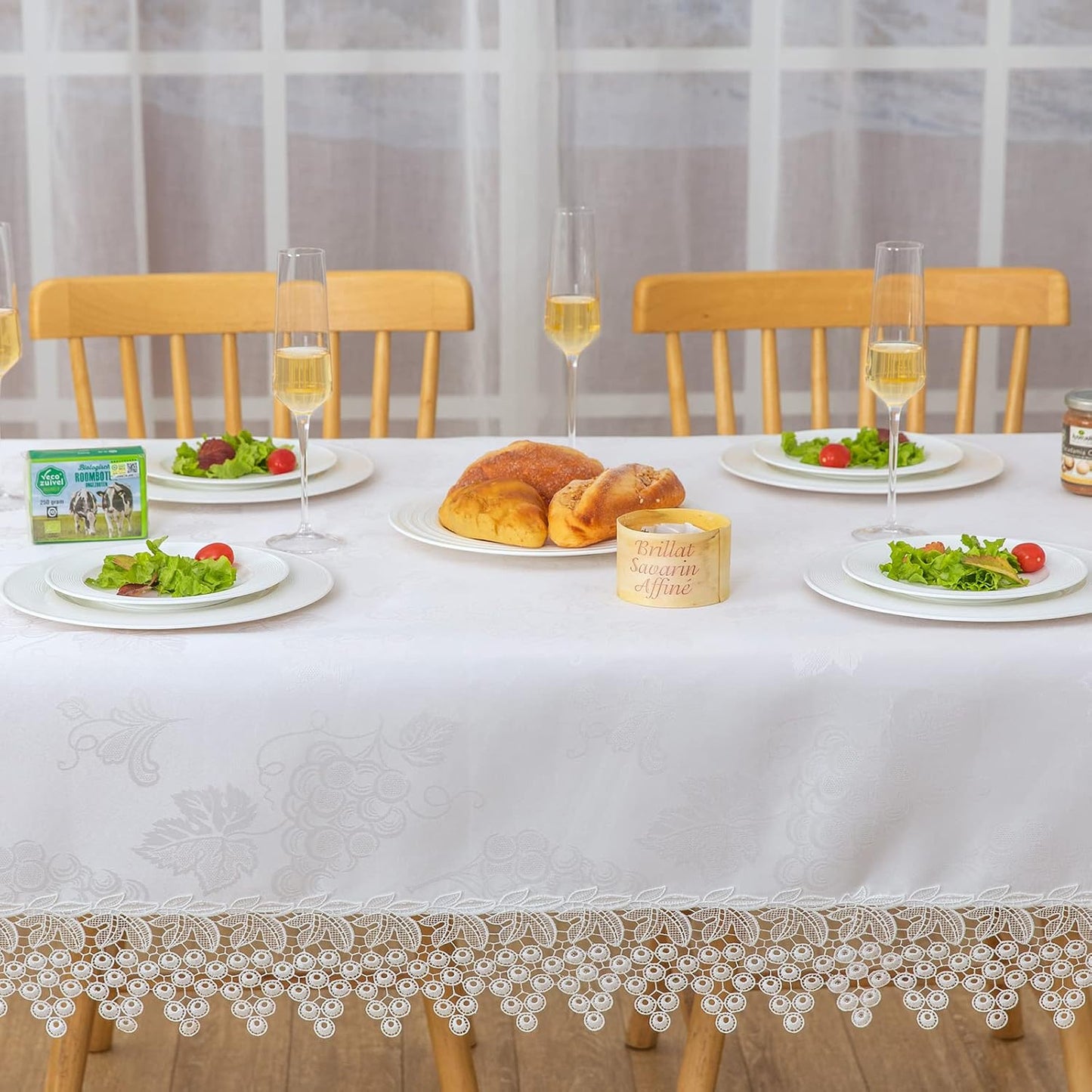 White lace Premium Rectangle Farmhouse Table Runner Waterproof OilProof SpillProof AntiShrink Soft Wrinkle Resistant Decorative Fabric Table Cover Kitchen Dinning Party Wedding Banquet