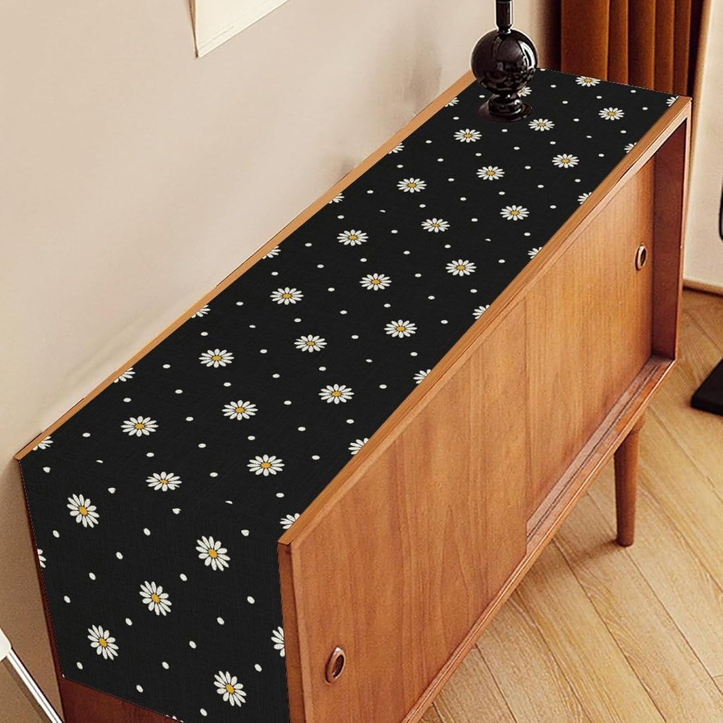 Spring Daisy Table Runner, Farmhouse Seasonal Summer Flower Retro Country Table Center Decor for Home Kitchen Dining Patio Holiday Party Indoor Outdoor Table Decorations, 13"x72" Inch