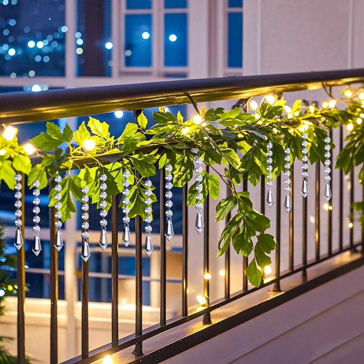 100 Pack Hanging Crystals - Clear Acrylic Prisms Pendant Ornaments for Christmas Tree, Centerpieces, Chandelier, Window & Home Decor, Ideal for Weddings, Parties Decorations (Icicle)