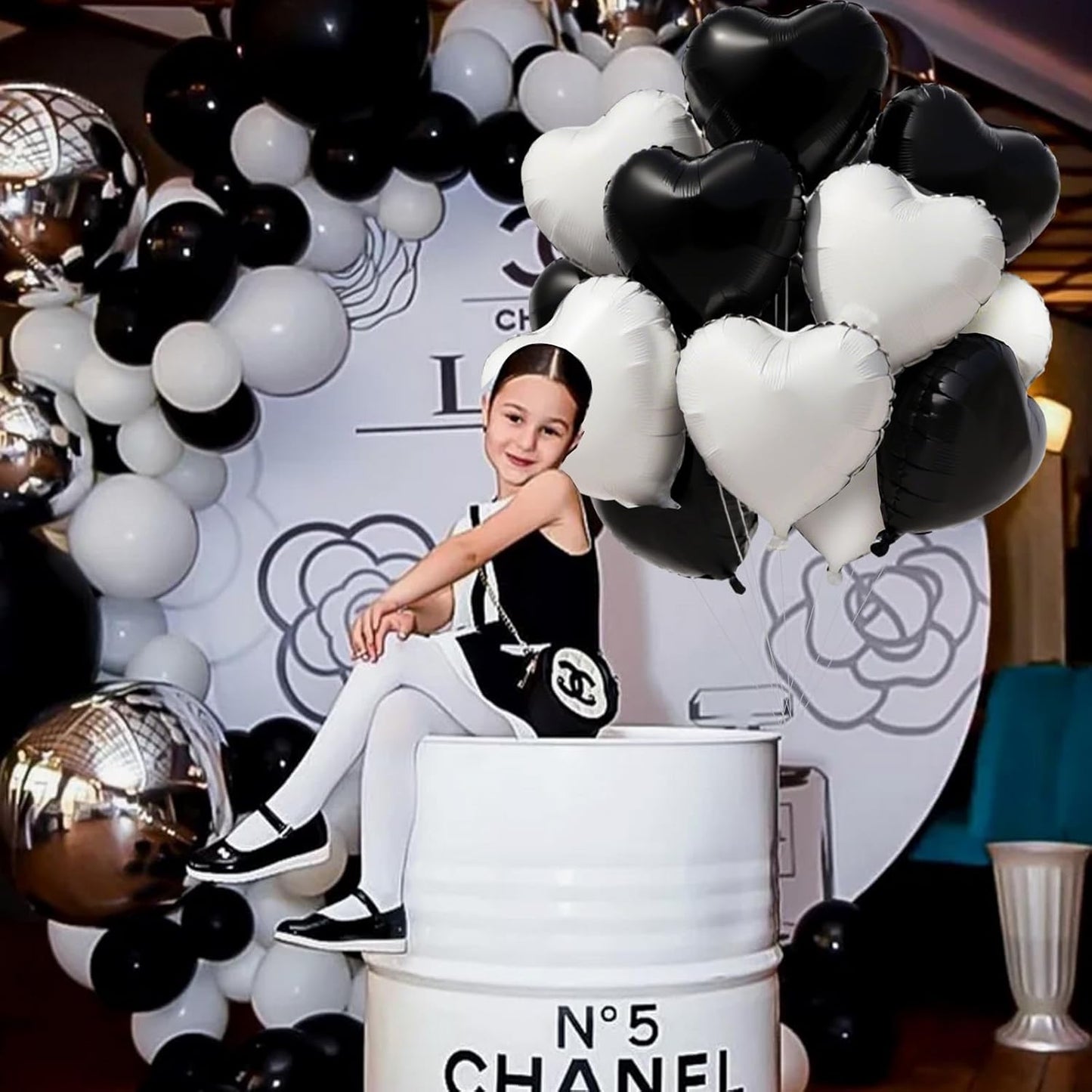 TONIFUL 15Pcs 18 Inch Black White Heart Balloons Valentine’s Day Heart Shape Foil Mylar Balloons Decoration for Romantic Valentine's Day Wedding Bridal Shower Anniversary Engagement Party Supplies