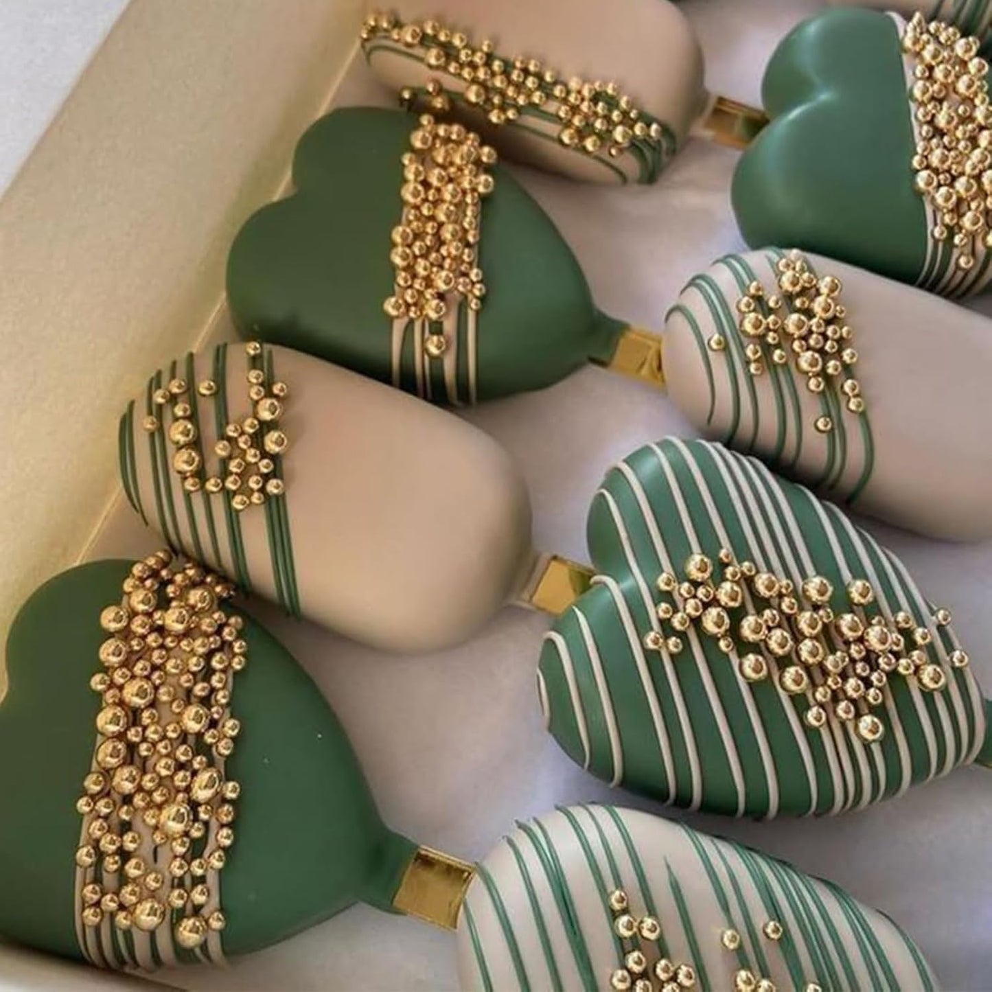 Sentovac 4mm Gold Pearl Sprinkles Edible Cake Decorating Sugar Candy Cookie Cake Cupcake Topper Ice Cream Baking Decorations Halloween Christmas Valentines Wedding Supplies