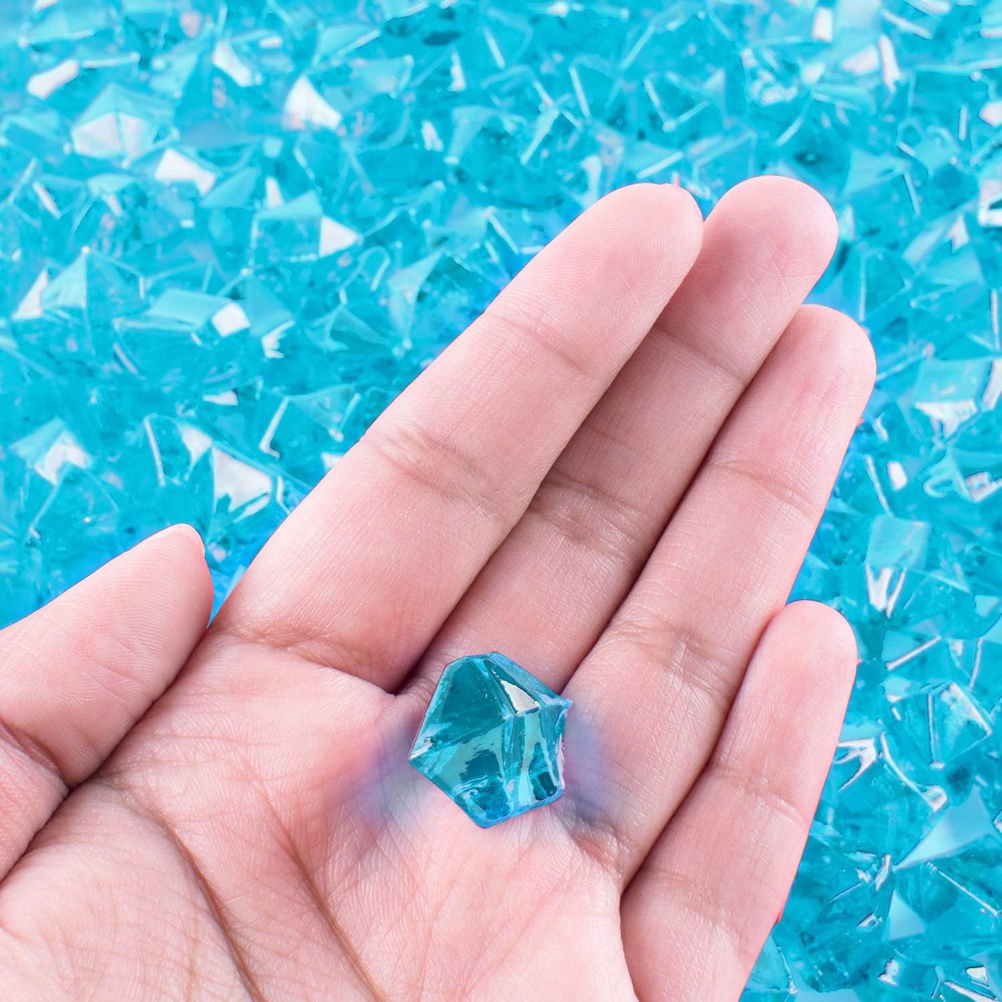Super Z Outlet Acrylic Color Ice Rock Crystals Treasure Gems for Table Scatters, Vase Fillers, Event, Wedding, Arts & Crafts, Birthday Decoration Favor (190 Pieces) (Turquoise)
