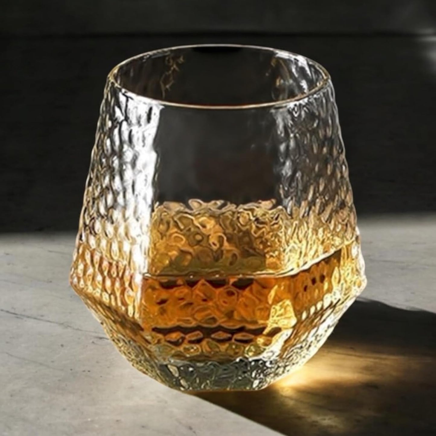 40 count Diamond Unbreakable Stemless Plastic Wine Champagne Whiskey Glasses Elegant Durable Disposable Indoor Outdoor Ideal for Home, Office, Bars, Wedding, 12 Ounce Cups (Hammered Clear)