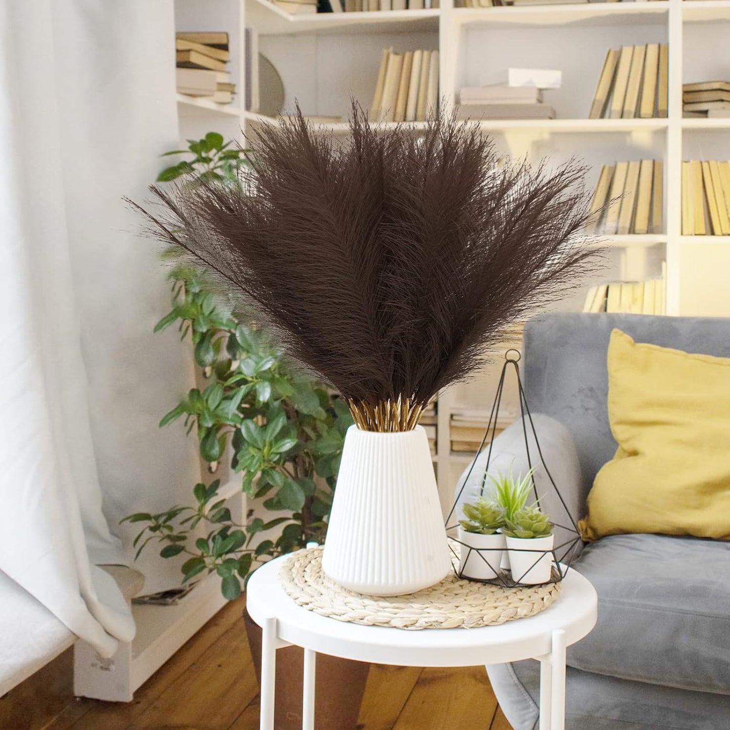 50pcs Faux Pampas Grass Decor, 21.6" Short Artificial Pompous Grass Floral Fake Pompas Grass Branches Vase Filler Flower Arrangement for Home Wedding Boho Decor, Brown