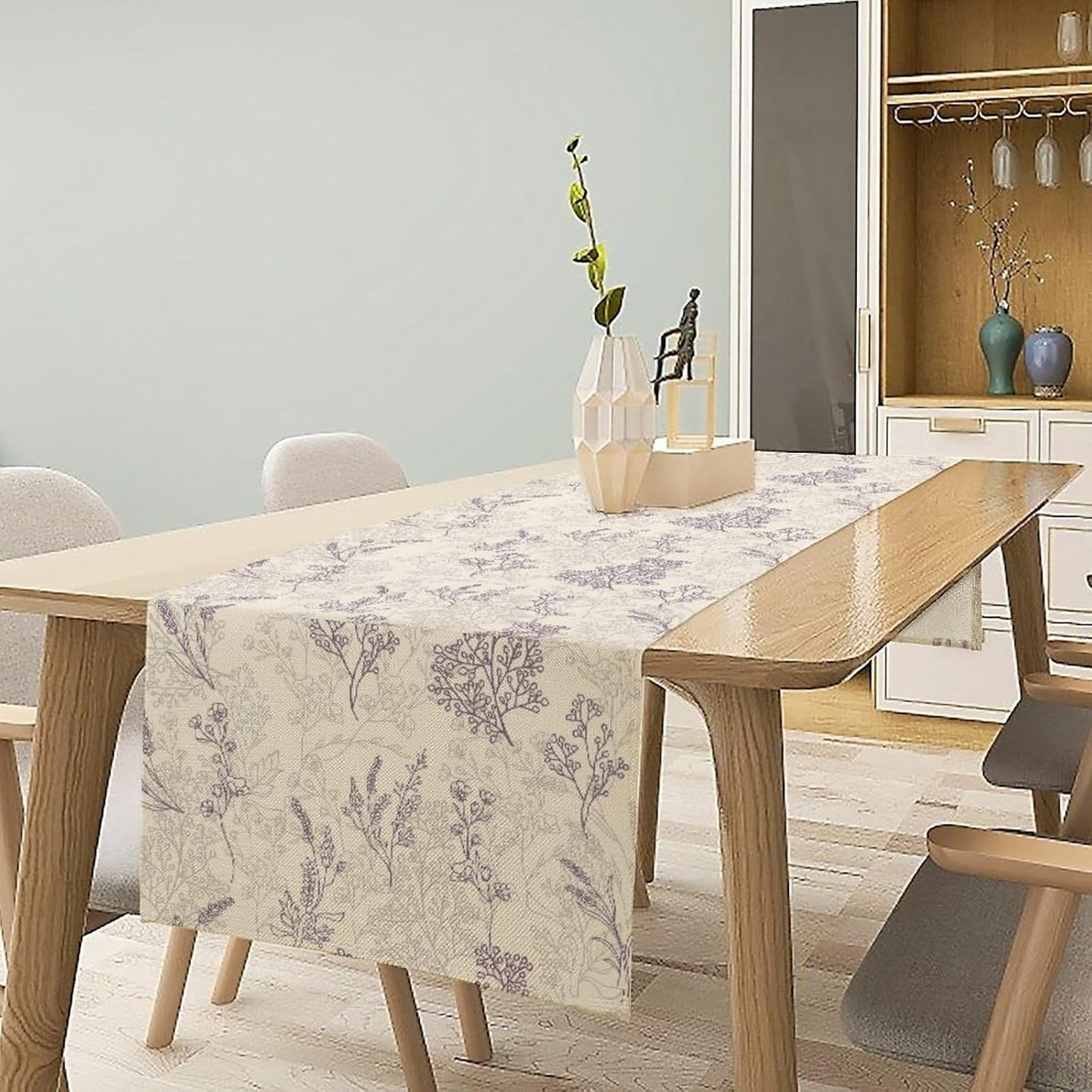 Purple Lavender Table Runner Vintage Watercolor Modern Kitchen Restaurant Decoration Suitable for Indoor and Outdoor Wedding Party Banquet Table Runner 13x108 Inch