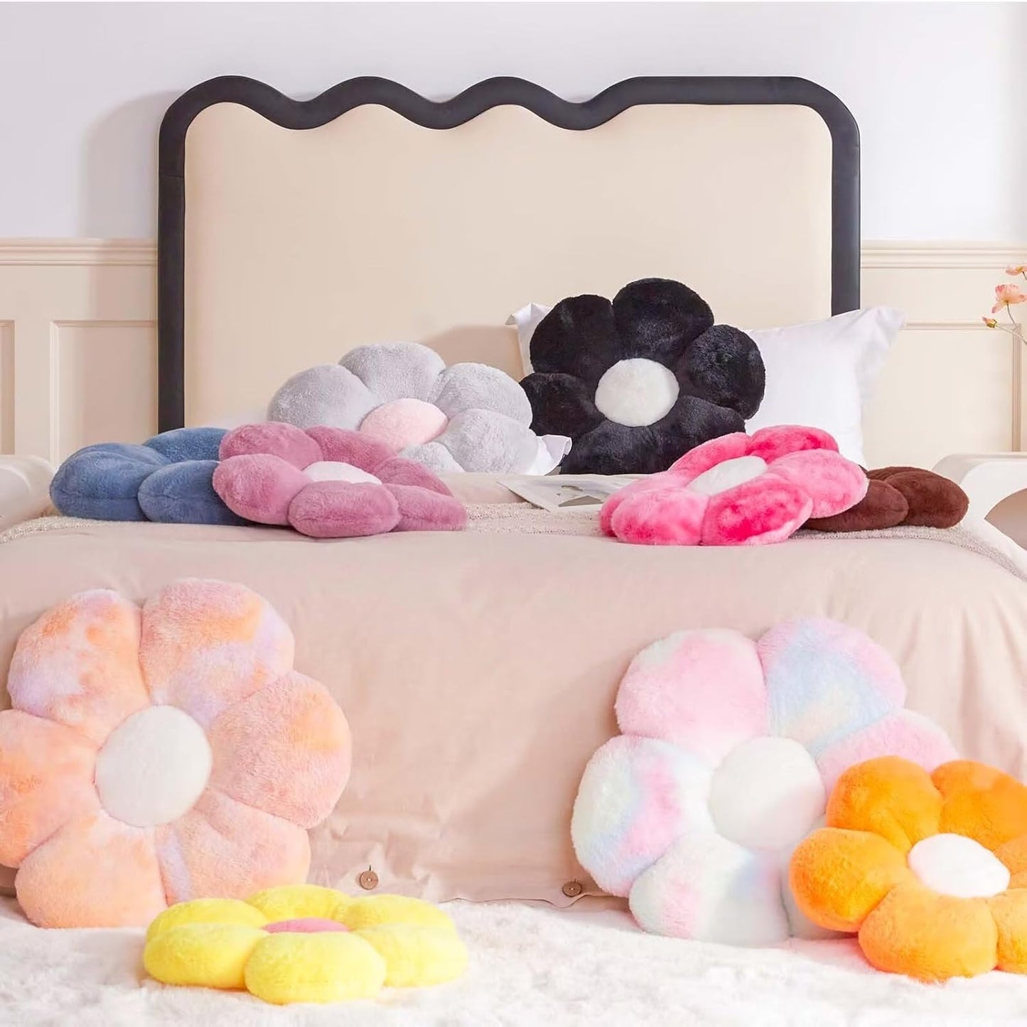 Black Flower Shaped Throw Pillow with Faux Rabbit Fur, 14.9" Soft Plush Throw Pillow for Bedroom & Living Room