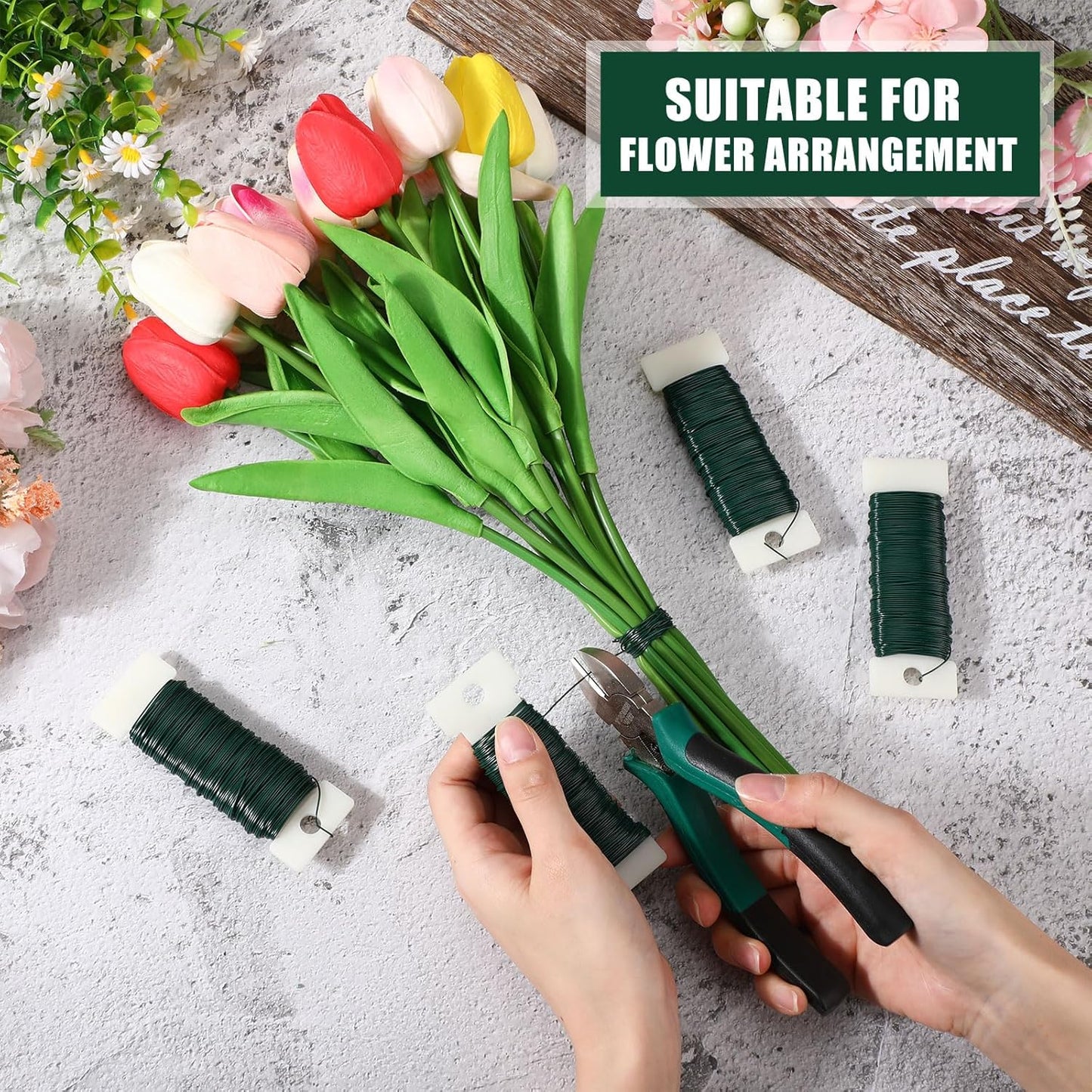 Ferraycle 72 Pack Green Floral Wire 38 Yards 22 Gauge Flexible Paddle Florist Christmas Green Wire for Crafts Christmas Wreaths Tree Garland and Floral Flower Arrangements