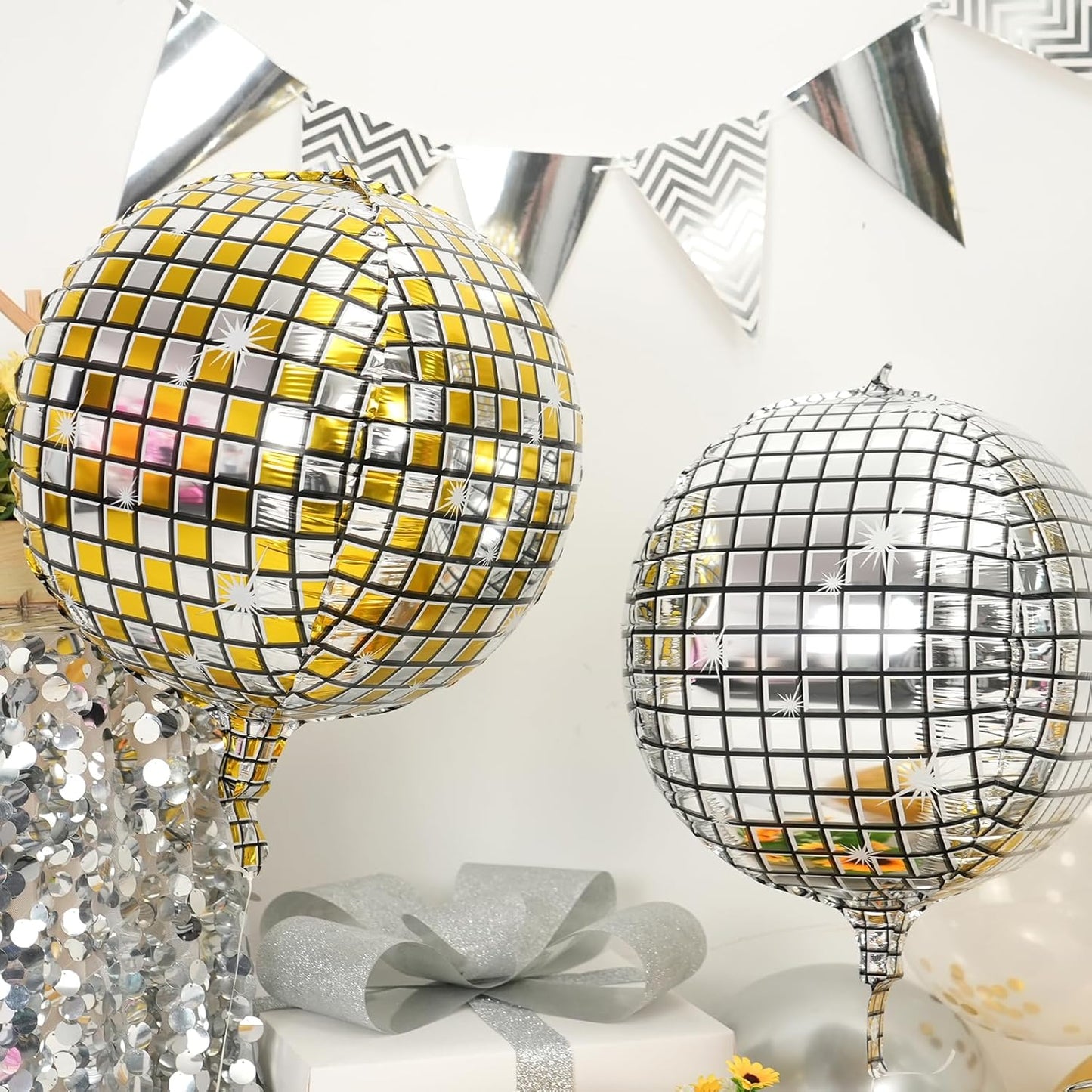 Disco Ball Balloons Gold Silve 4PC,Foil Disco Balloons 22 Inch 4D Round Metallic Gold Silver Balloon for 70s 80s Birthday Bachelorette Graduation Decorations