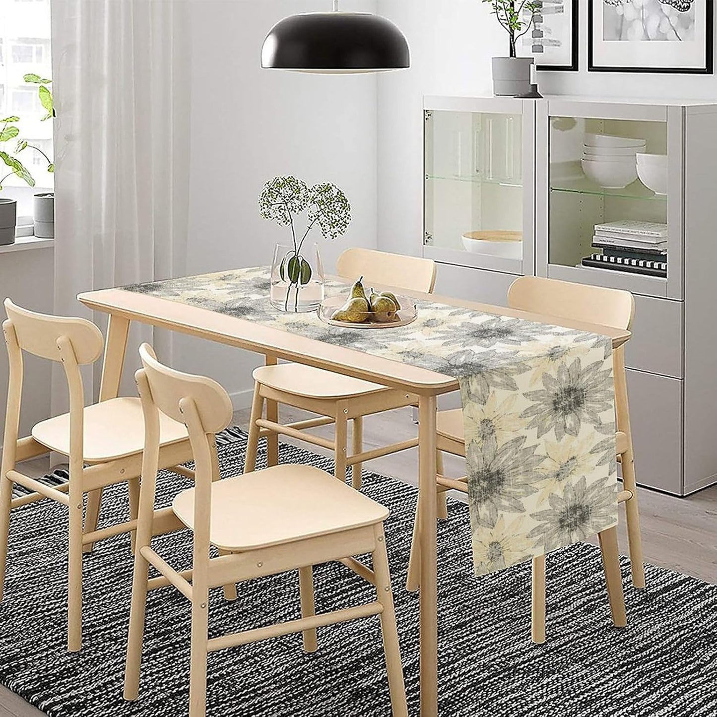 Chrysanthemum Vintage Floral Table Runner, Elegant Grunge Green Sunflower Spring Summer Elegant Pattern Artichokes Flower Table Runner for Party Kitchen Dining Living Room Decor, 13x108 Inch