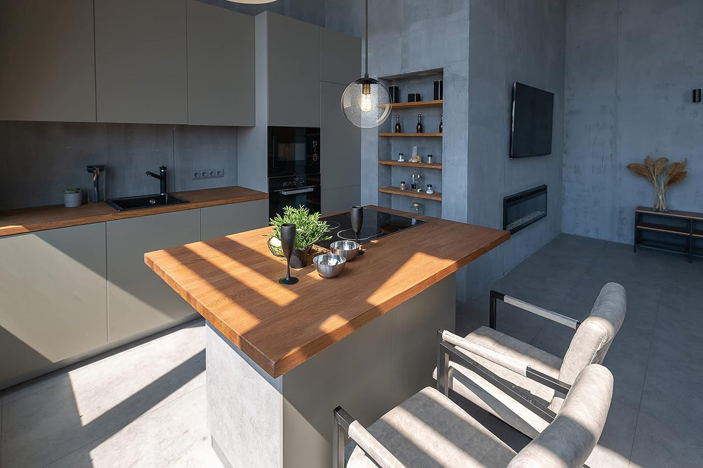 Globe Pendant Lighting, Black and Gold Pendant Light for Kitchen Island, 9.5 inch Seeded Globe Glass Shade for Kitchen, Hallway, Entryway, Dining Room, Bedroom, Living Room