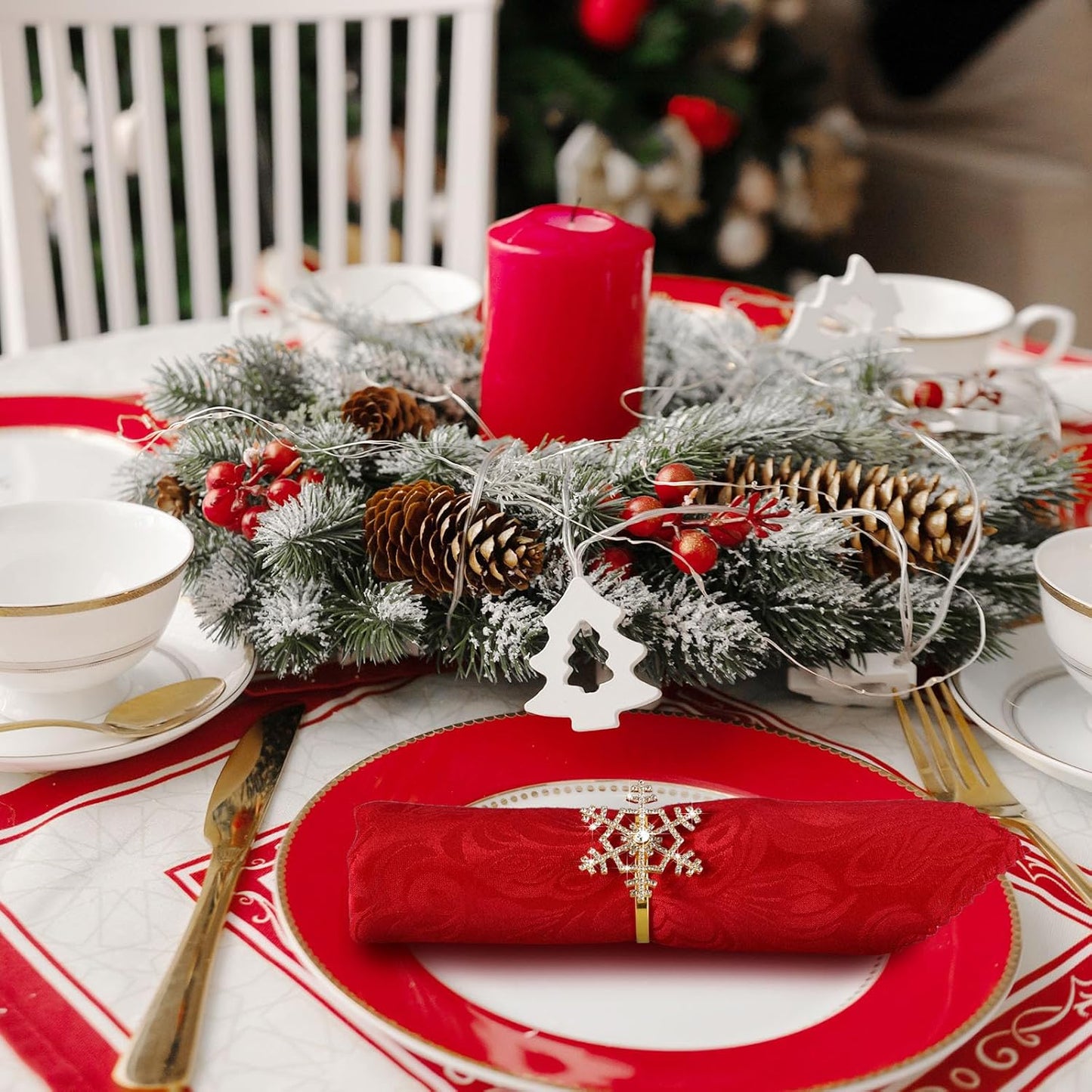 Patelai 48 Pieces Snowflake Napkin Rings Thanksgiving Christmas Napkin Holders Exquisite Household Rhinestone Napkin Rings Set for Christmas Wedding Dinner Party Table Decoration (Gold)