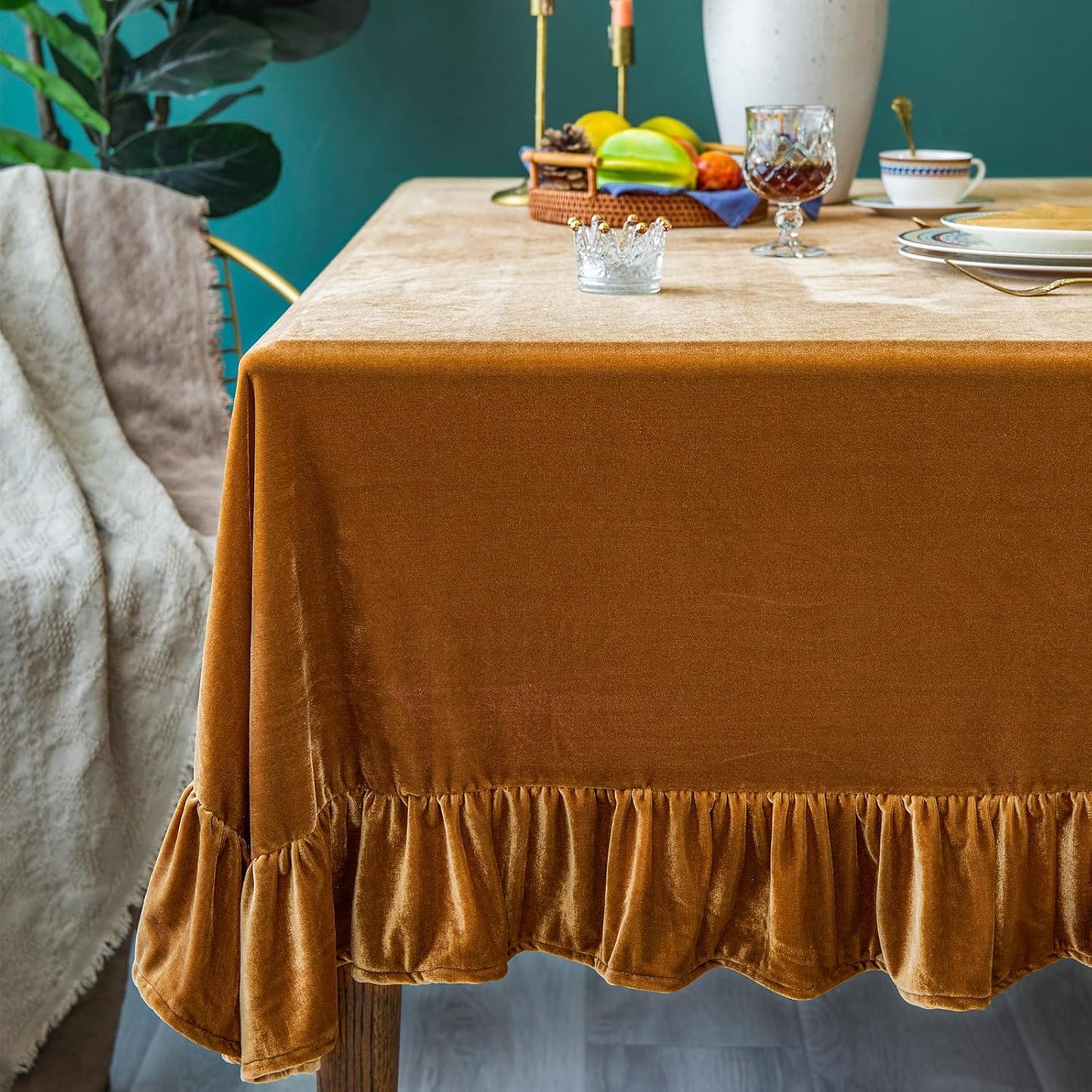Velvet Tablecloth Luxurious Solid Rectangle Table Cloth,Oblong Retro Farmhouse Ruffle Tablecloths Washable Table Cover for Party Wedding Baby Shower Kitchen Dinning Tabletop Decoration