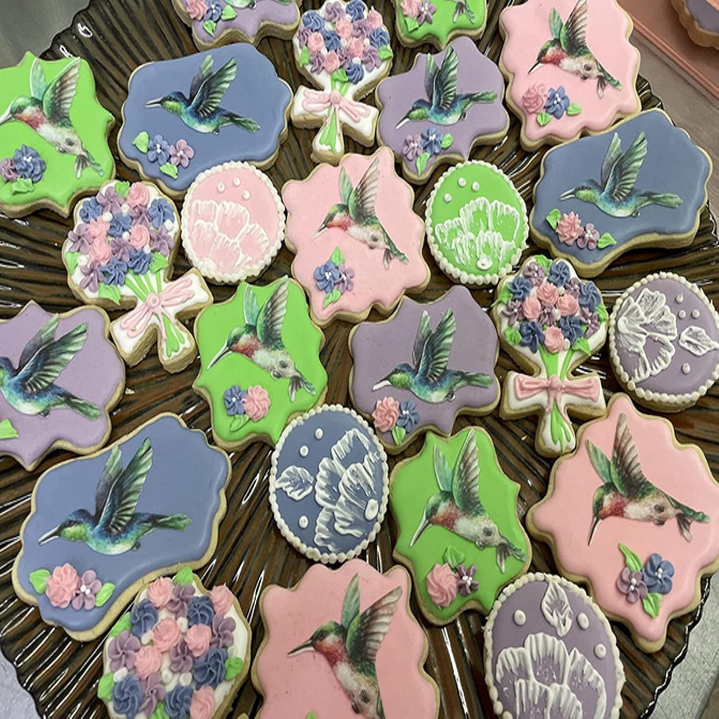 GEORLD Edible Cupcake Topper Wafer Hummingbird Cake Bird Decoration by Wafer Paper,12 Counts,Flat not 3D