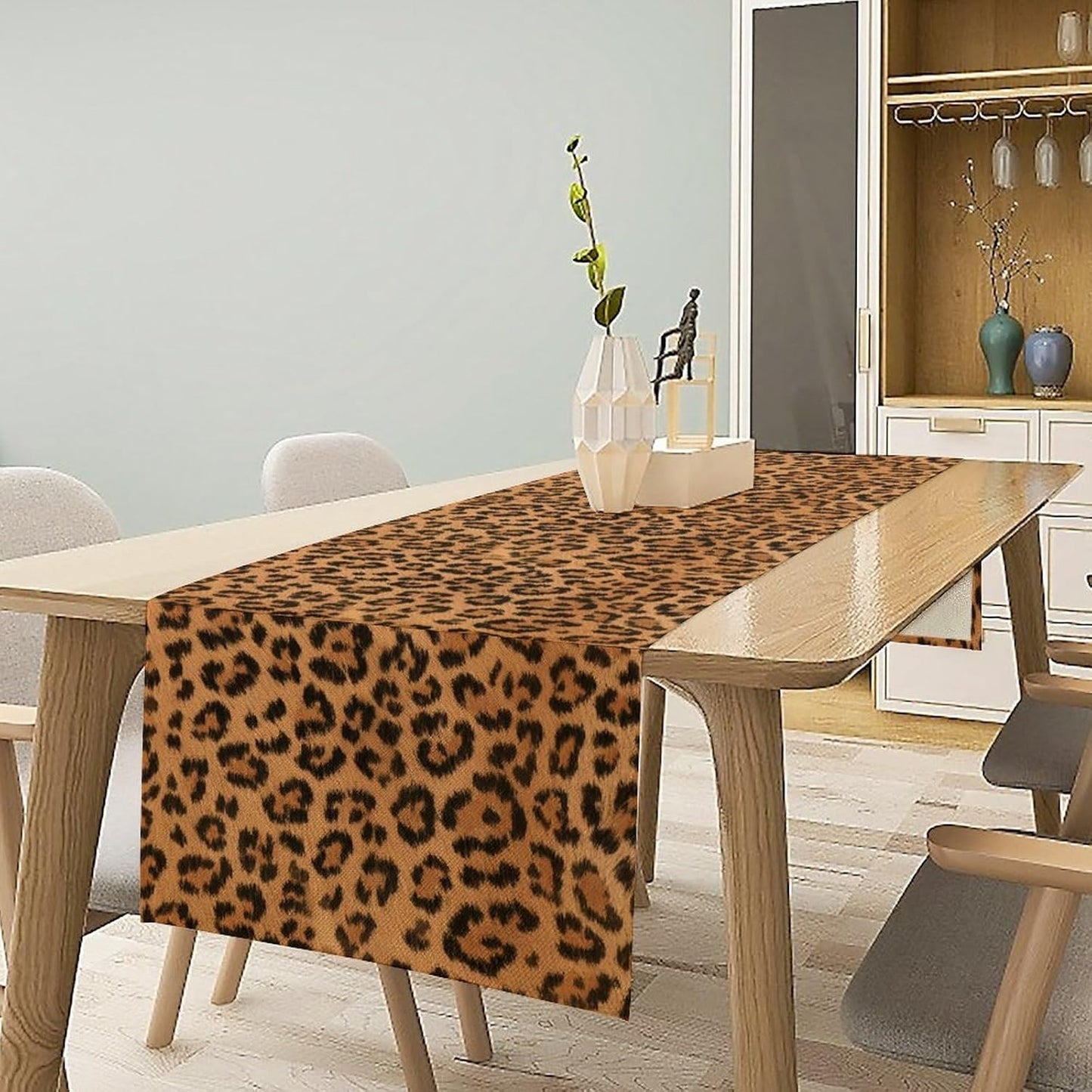 Leopard Print Table Runner Wildlife Vintage Cheetah Fur Spot Animal Skin Spots Pattern Table Cloth for Garden Farmhouse Wedding Party Vacation Dinner Home Decoration, 13x36 Inch