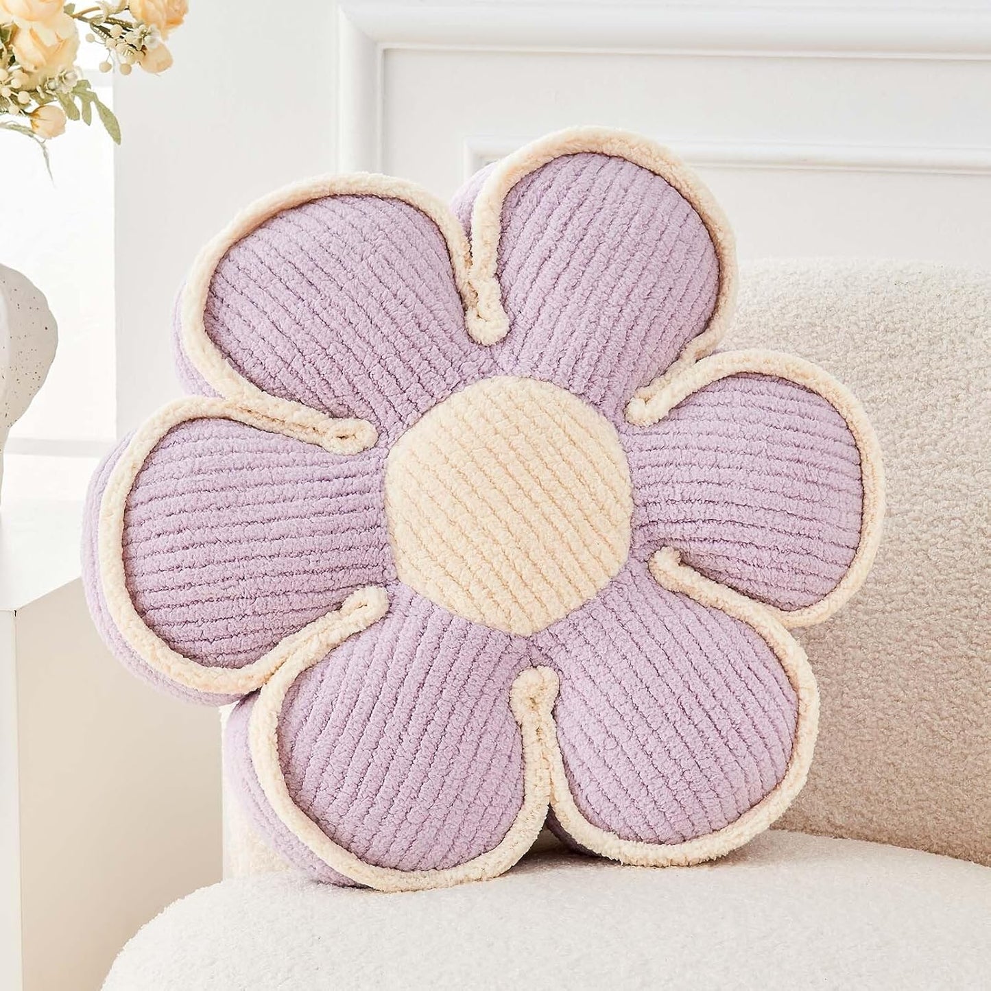 Flower Pillow, Soft Flower Decorative Throw Pillow, Cute Daisy Flower Shaped Seating Floor Cushion Room Décor Plush Pillows for Sofa Couch Bed (17.7 Inch, Lavender)