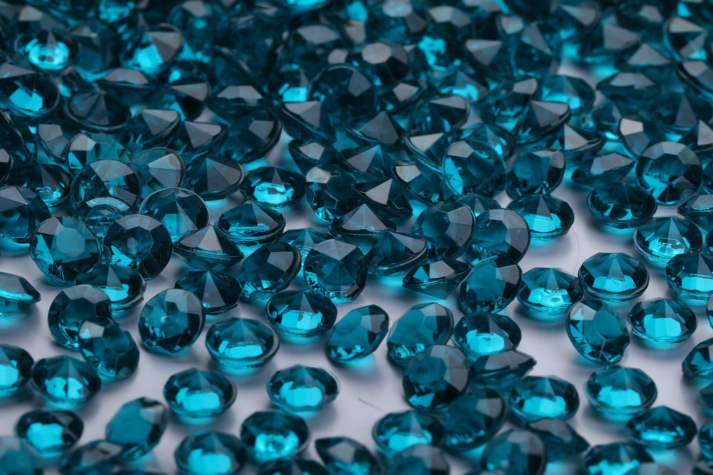 5000 pcs/Pack Wedding Table Scatter Confetti Crystals Acrylic Diamonds 6 mm Rhinestones for Wedding, Bridal Shower, Vase Beads Decorations (6mm, Turquoise)