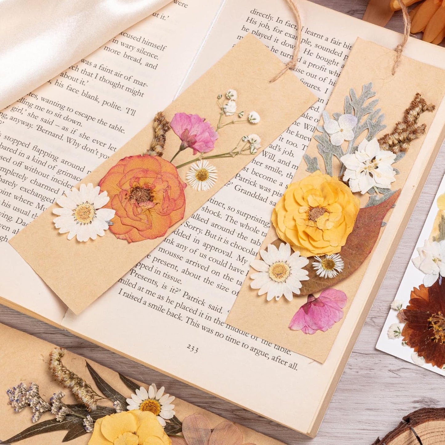 50pcs Boho Pressed Flowers Bulk, Vintage Dried Flower Leaves, Natural Fall Pressed Dried Flowers with Tweezer for DIY Crafts Resin Mold Candles Cake Bridal Scrapbooking Supplies