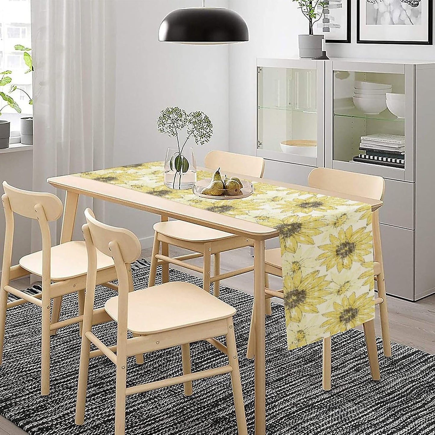 Chrysanthemum Vintage Floral Table Runner, Elegant Grunge Gray Sunflower Spring Summer Elegant Pattern Artichokes Flower Table Runner for Party Kitchen Dining Living Room Decor, 13x36 Inch