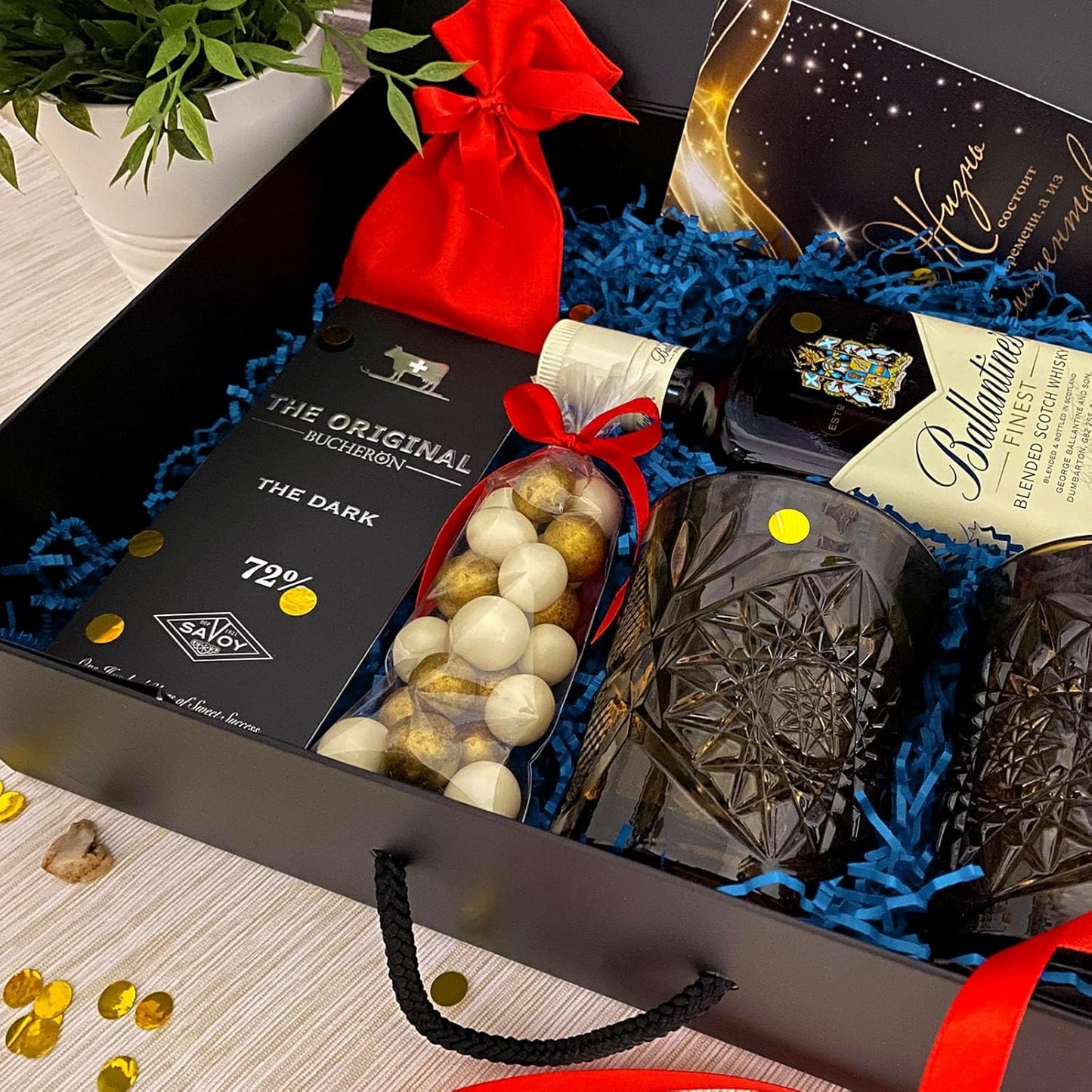 1 LB Royal Blue Crinkle Cut Paper Shred Filler Great for Gift Wrapping, Light Royal Blue Basket Fillers, Birthday, Gift Wrapping, Halloween Thanksgiving Christmas Party Decor Filling Supplies