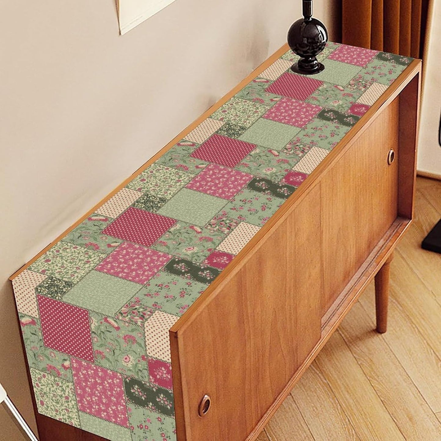 Boho Patchwork Table Runner, Vintage Farmhouse Colorful Wildflowers Bohemian Paisley Flower Print Table Center Decor for Home Kitchen Dining Patio Holiday Party Table Decorations, 13"x36" Inch