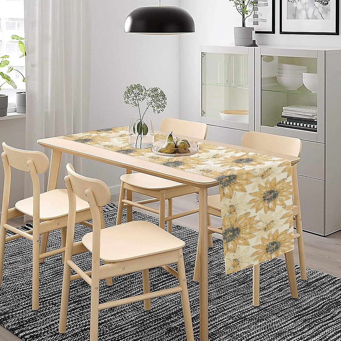 Chrysanthemum Vintage Floral Table Runner, Elegant Grunge Orange Sunflower Spring Summer Elegant Pattern Artichokes Flower Table Runner for Party Kitchen Dining Living Room Decor, 13x70 Inch