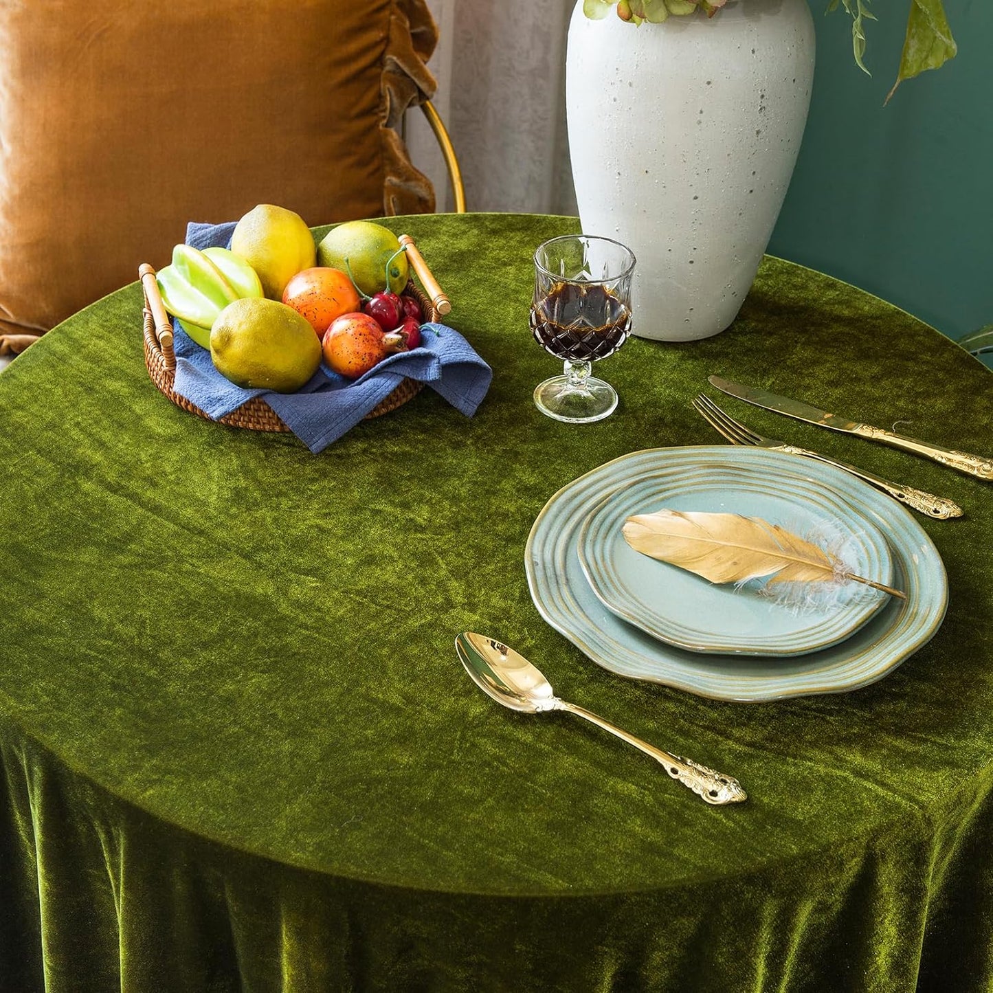 Velvet Tablecloth Luxurious Solid Round Table Cloth,Oblong Retro Farmhouse Ruffle Tablecloths Washable Table Cover for Party Wedding Baby Shower Kitchen Dinning Tabletop Decoration