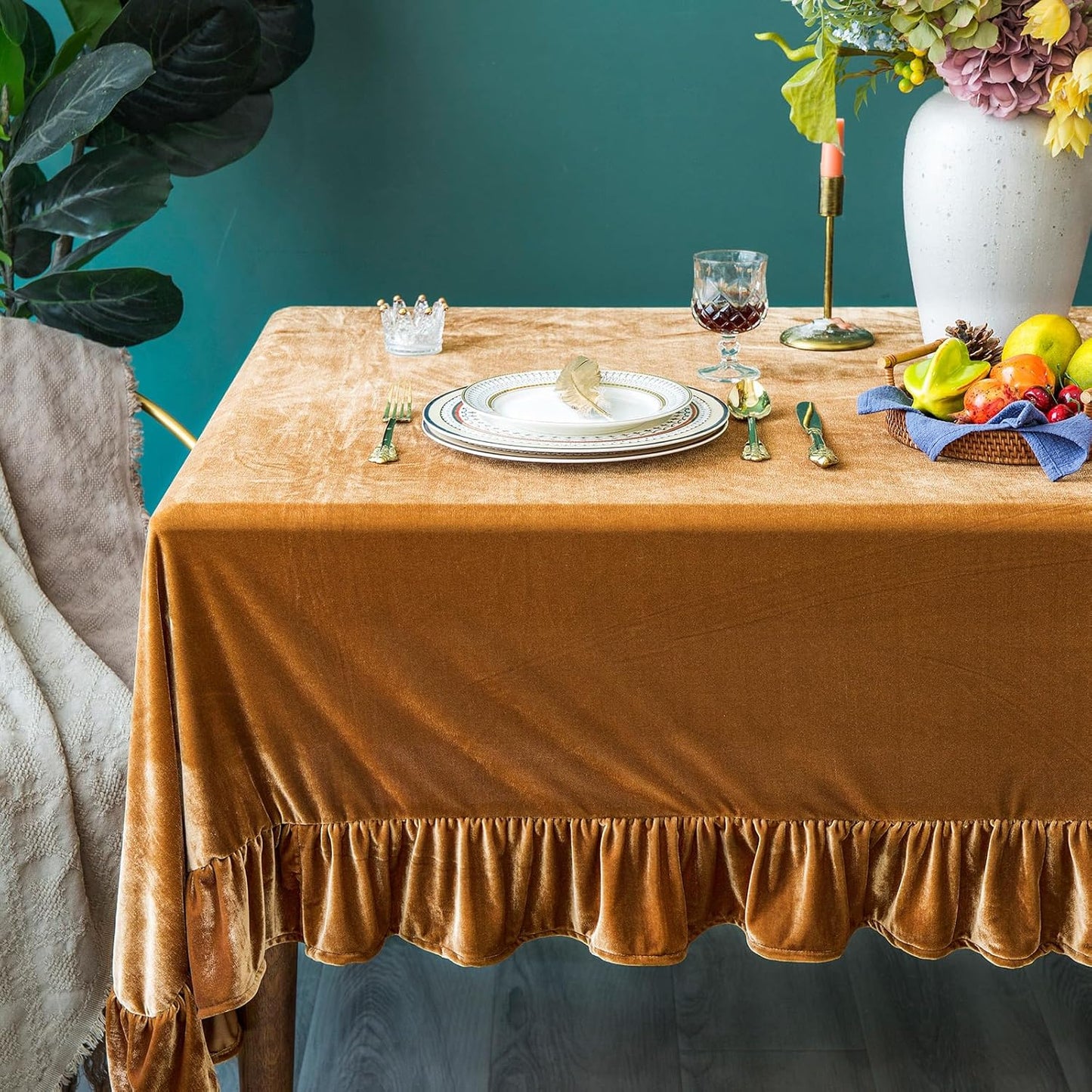 Velvet Tablecloth Luxurious Solid Rectangle Table Cloth,Oblong Retro Farmhouse Ruffle Tablecloths Washable Table Cover for Party Wedding Baby Shower Kitchen Dinning Tabletop Decoration