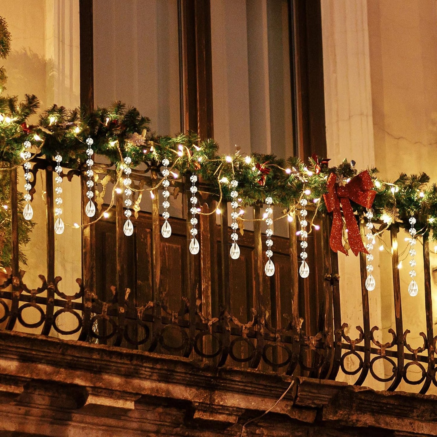 Nuenen 100 Pcs Acrylic Hanging Crystals for Centerpieces Chandelier Clear Crystal Garland Strands Ornament Acrylic Clear Beads Prisms Pendant for Christmas Tree Window Home Decoration(Teardrop)