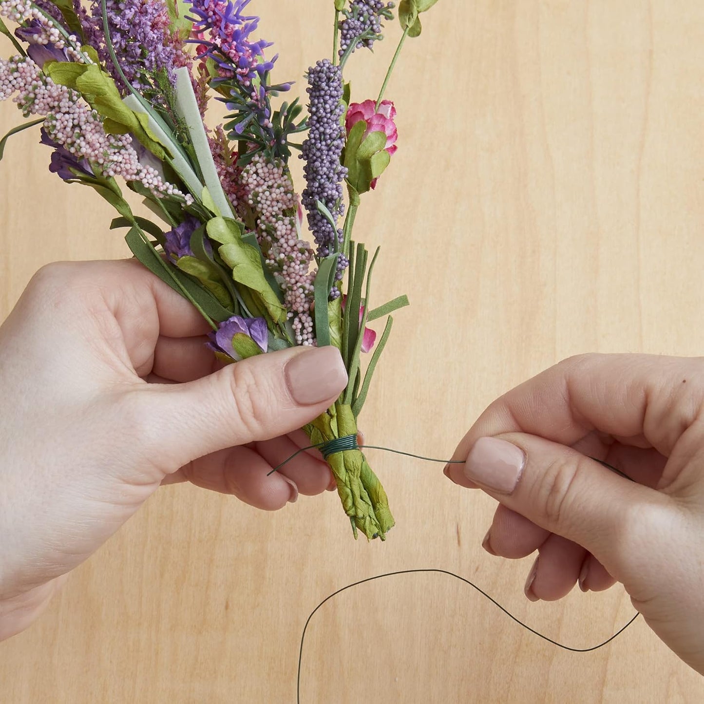 FloraCraft 22 Gauge Floral Wire 0.5 Pound Spool Green